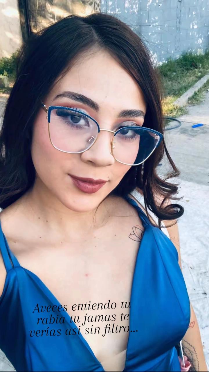 @karen Velazco ๐