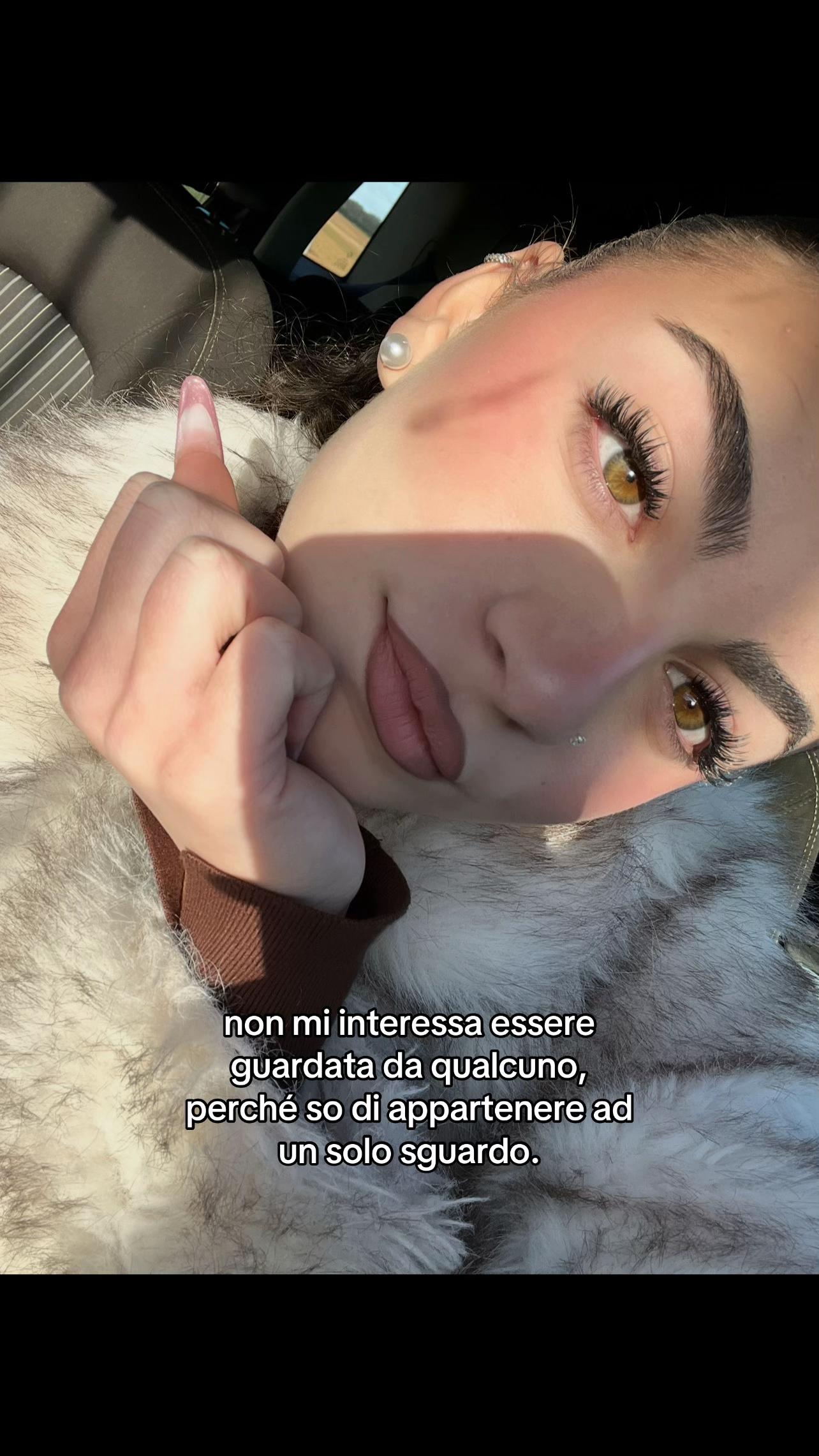 @𝑔𝒾𝑜