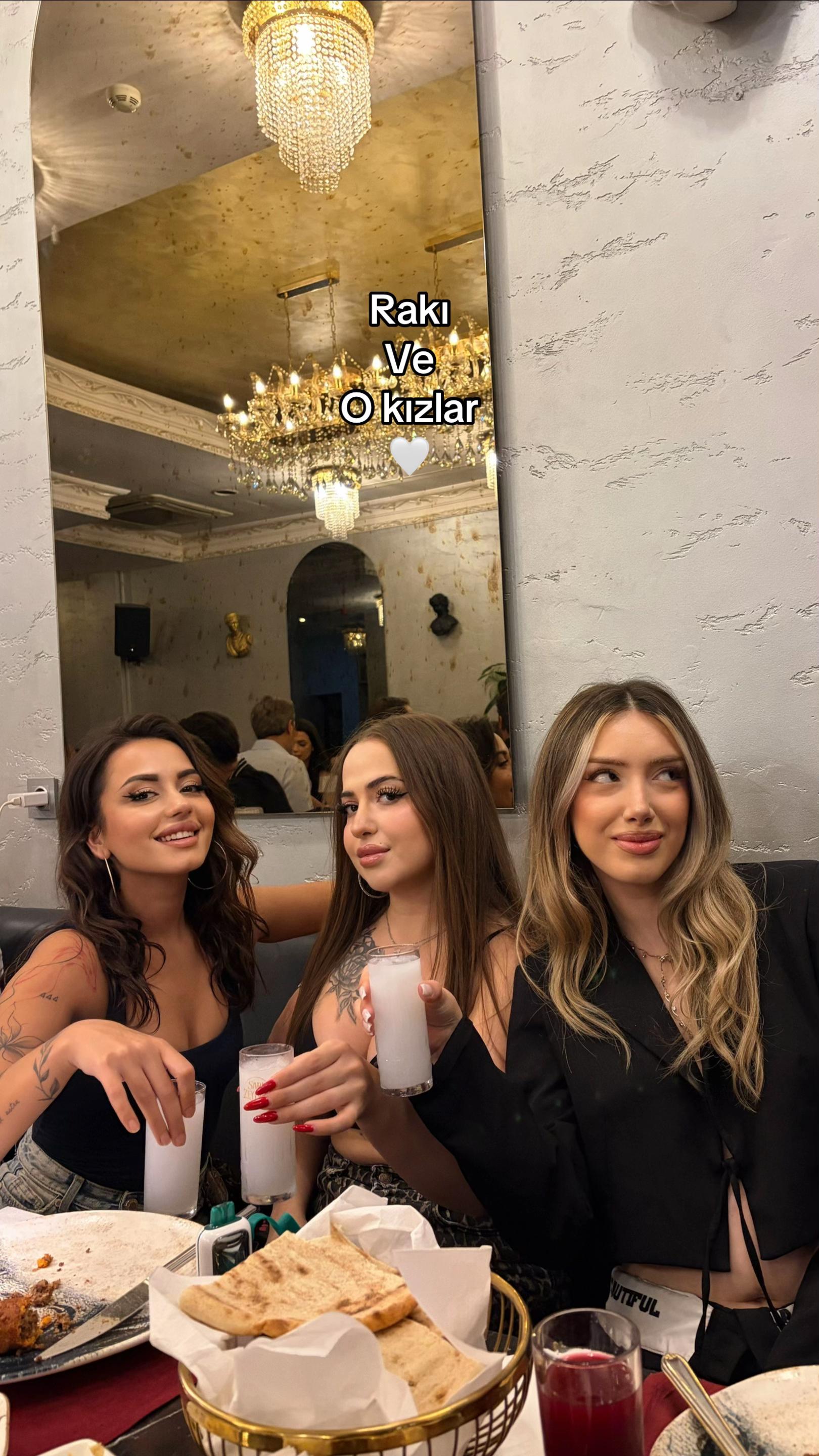 @ᴀᴢʀᴀ 🇦🇱