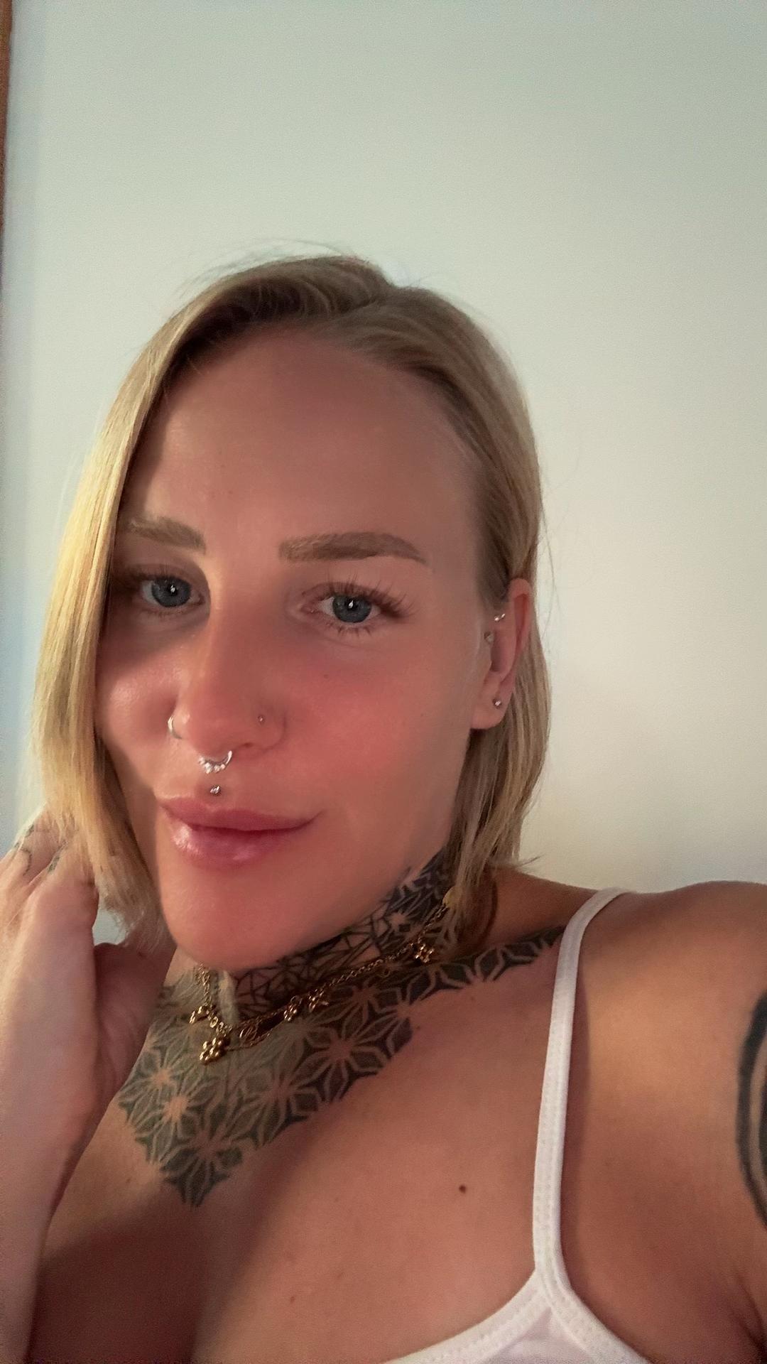 @laracumkitten_official