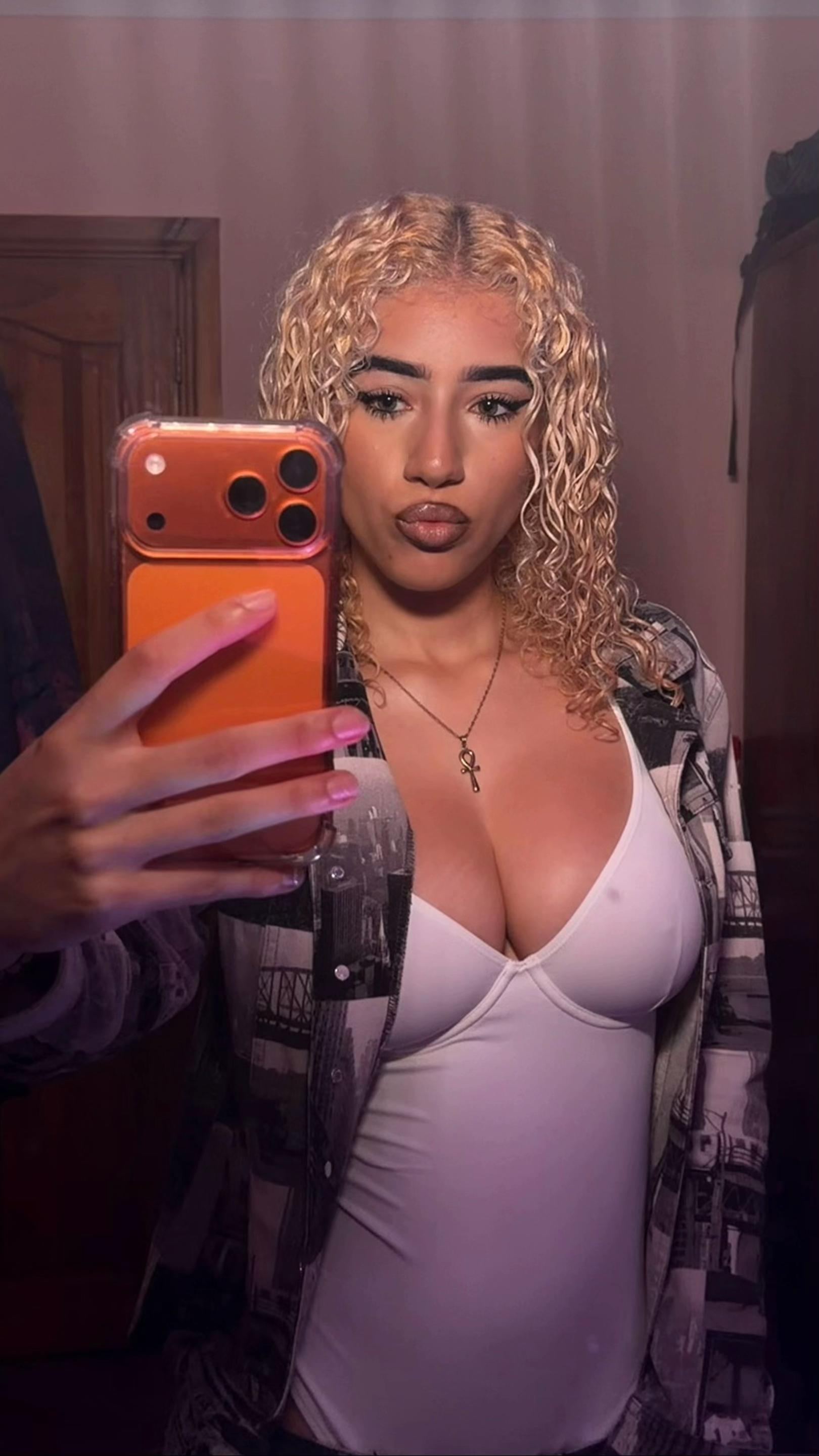 @𝙨𝙝𝙞𝙚𝙨𝙩