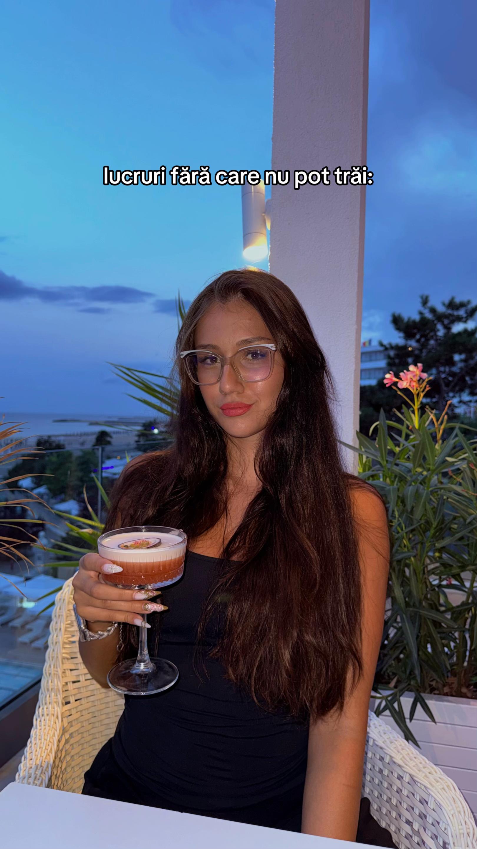 @legitamelia