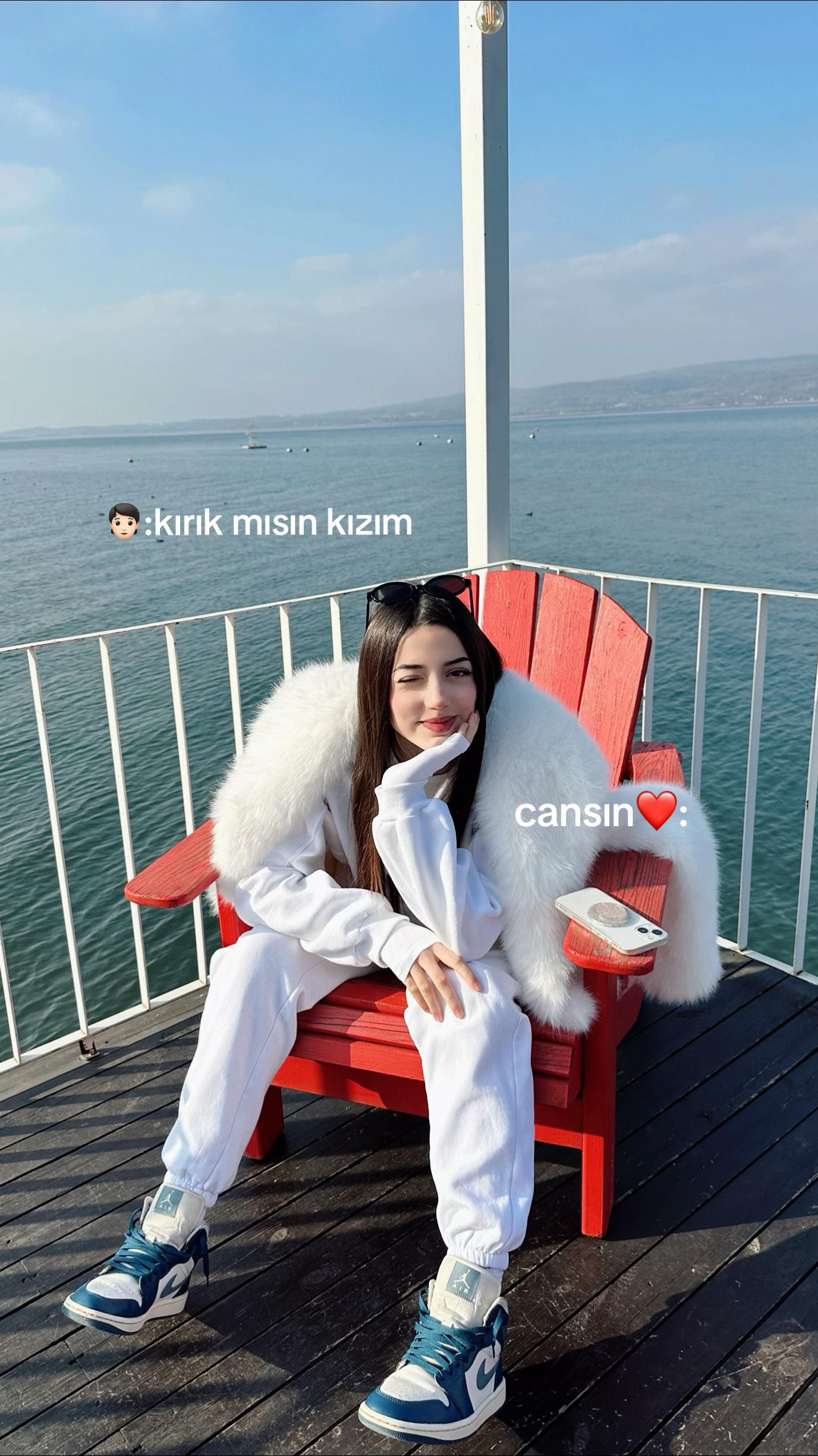 @sacmalıyosunbegum