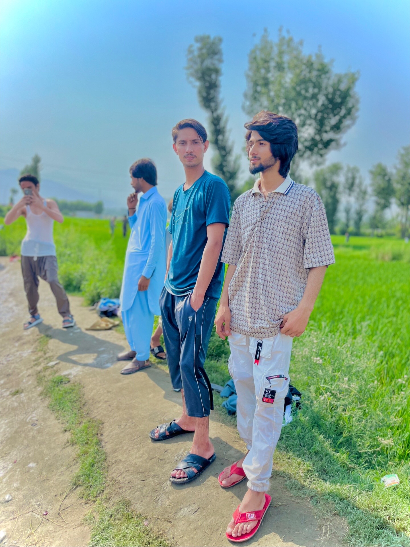 @🏴☠️خان🦅🇹🇳H͛A͛r͛o͛0N͛