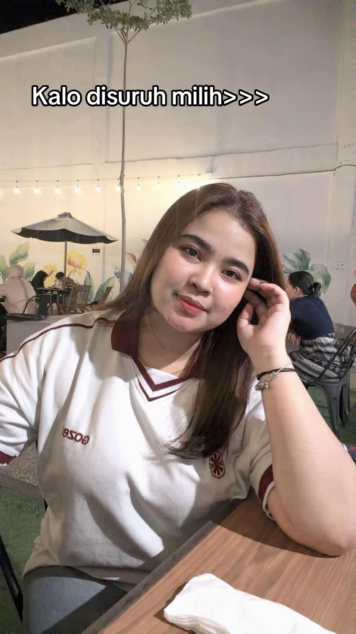 @Hanya M