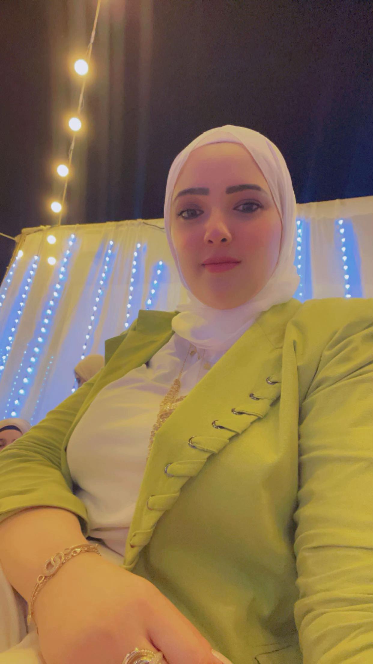 @Esraa