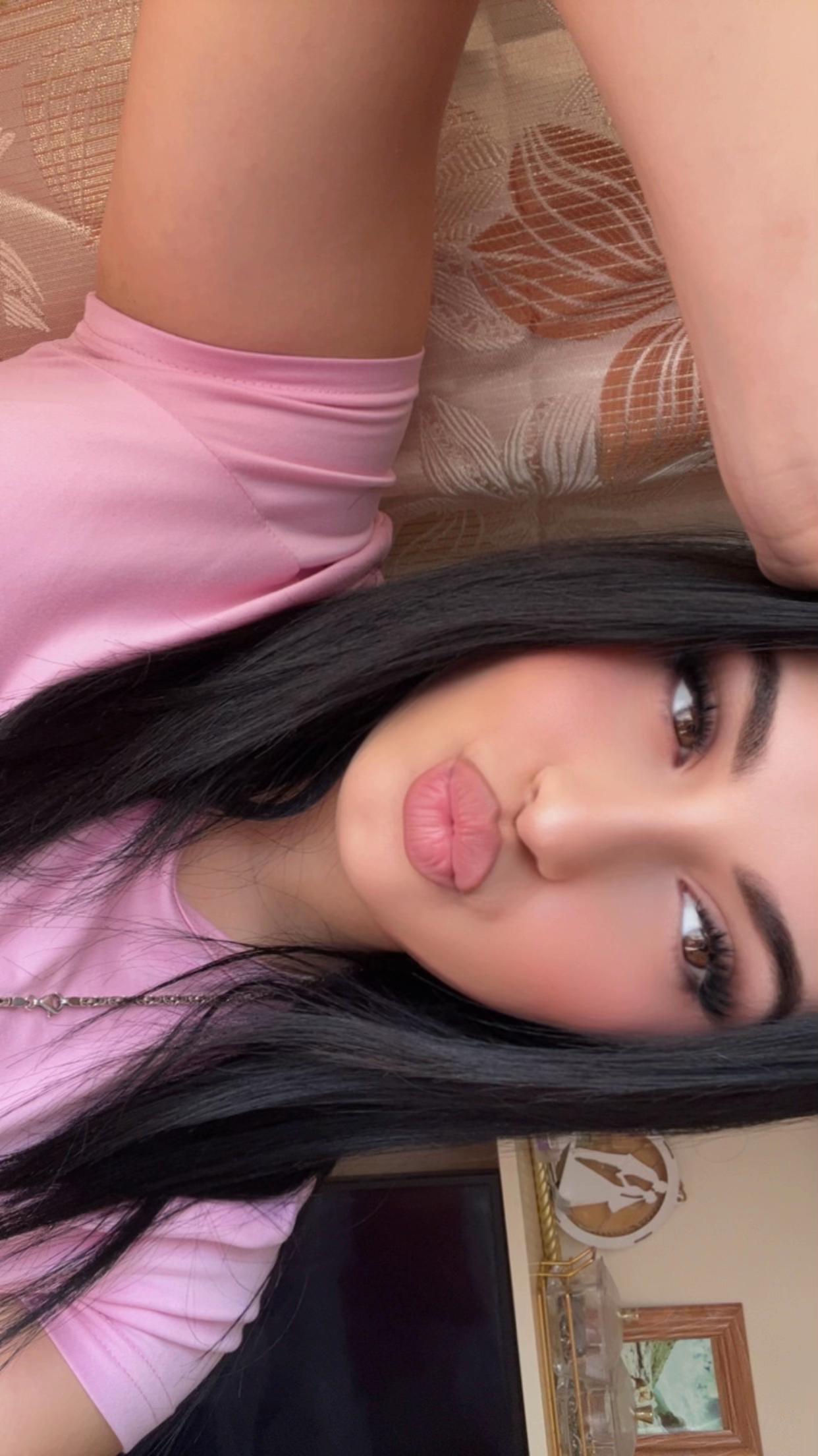 @elaa👩🏻