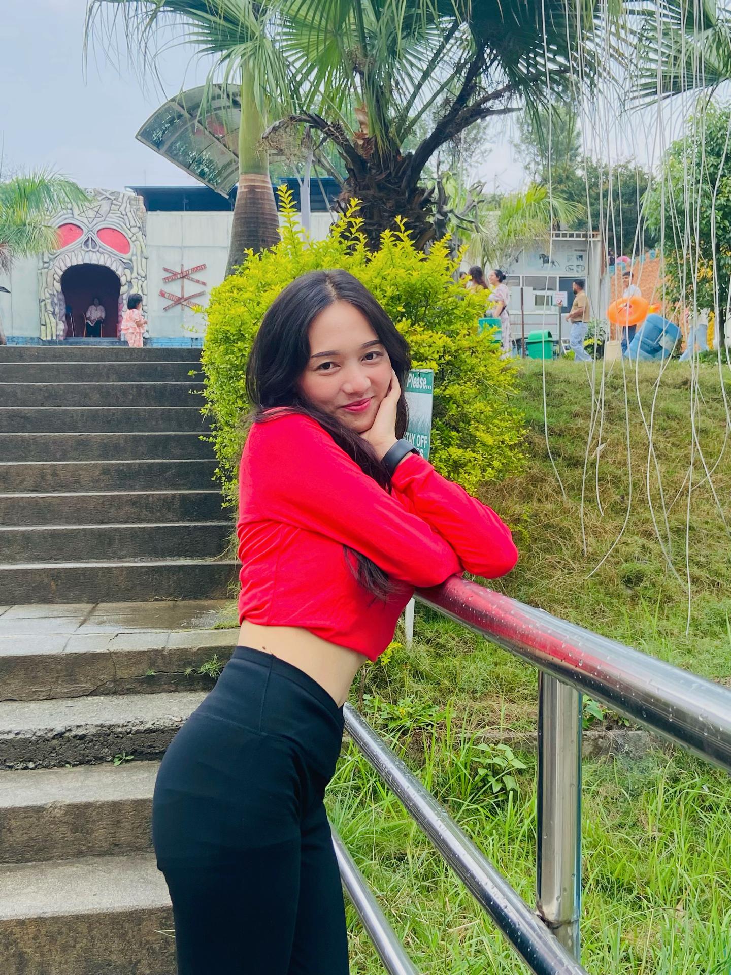@Muna Rai