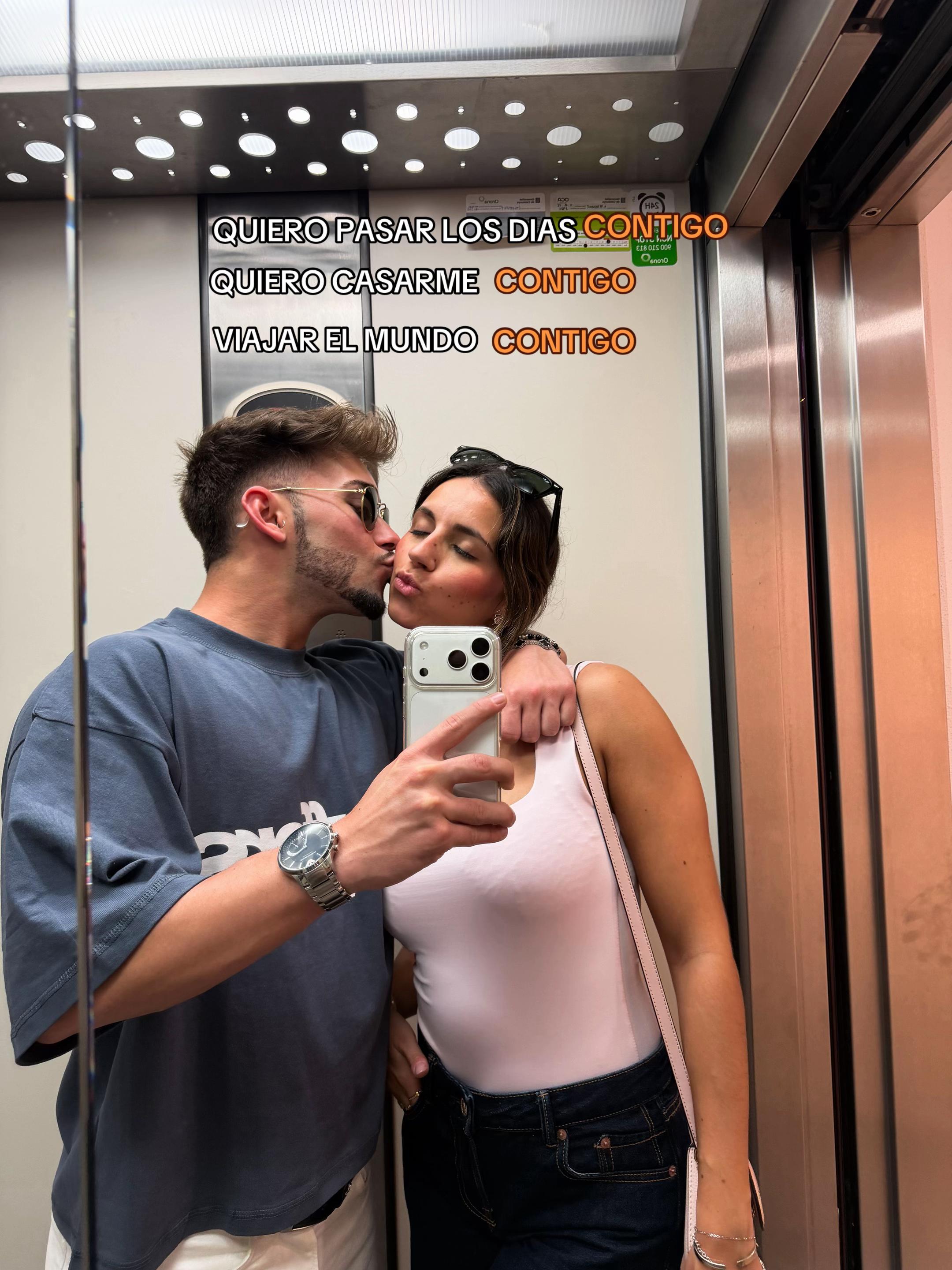 @𝐏