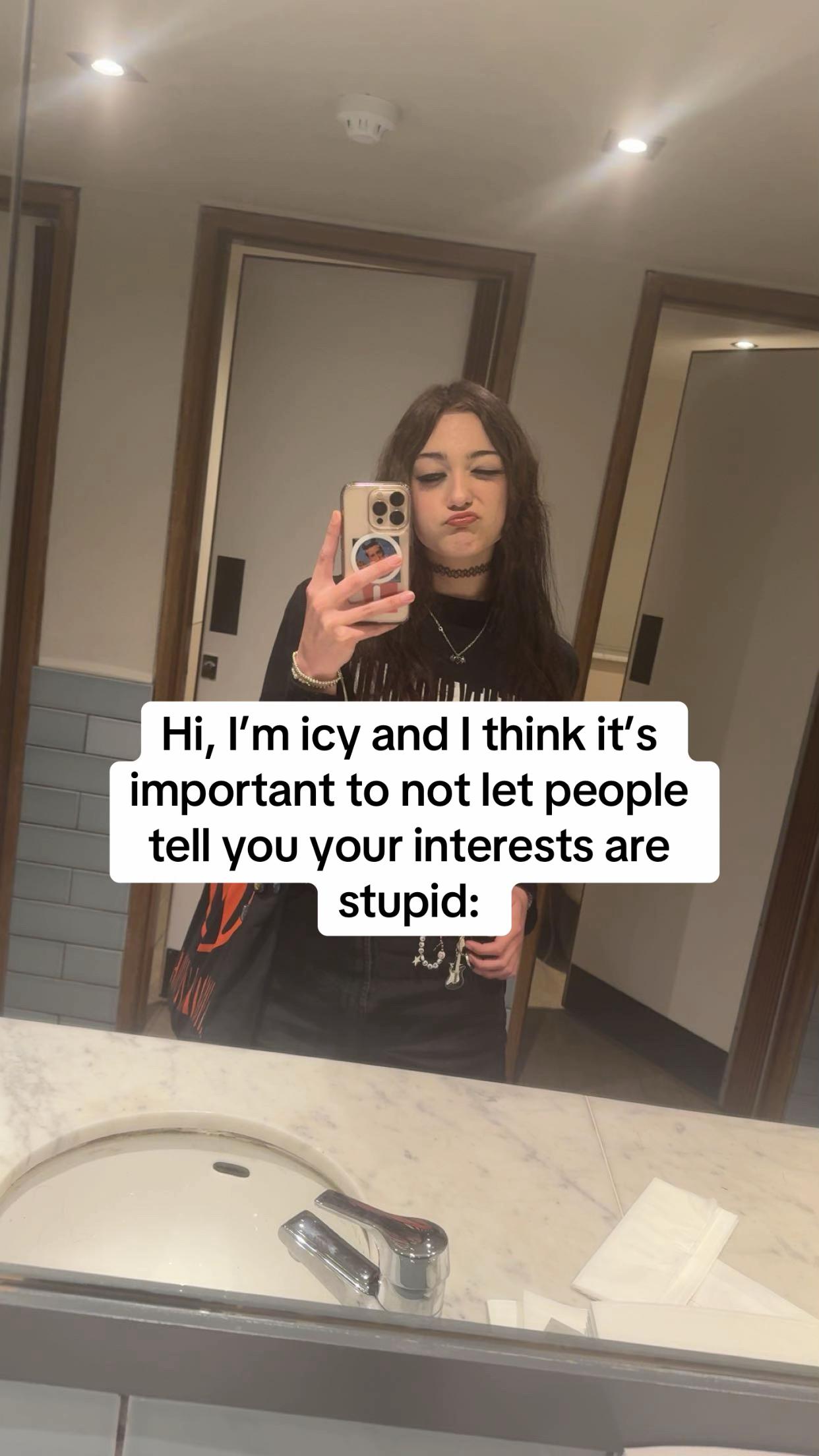 @IC¥ ๐๐ค๐๐ฉท