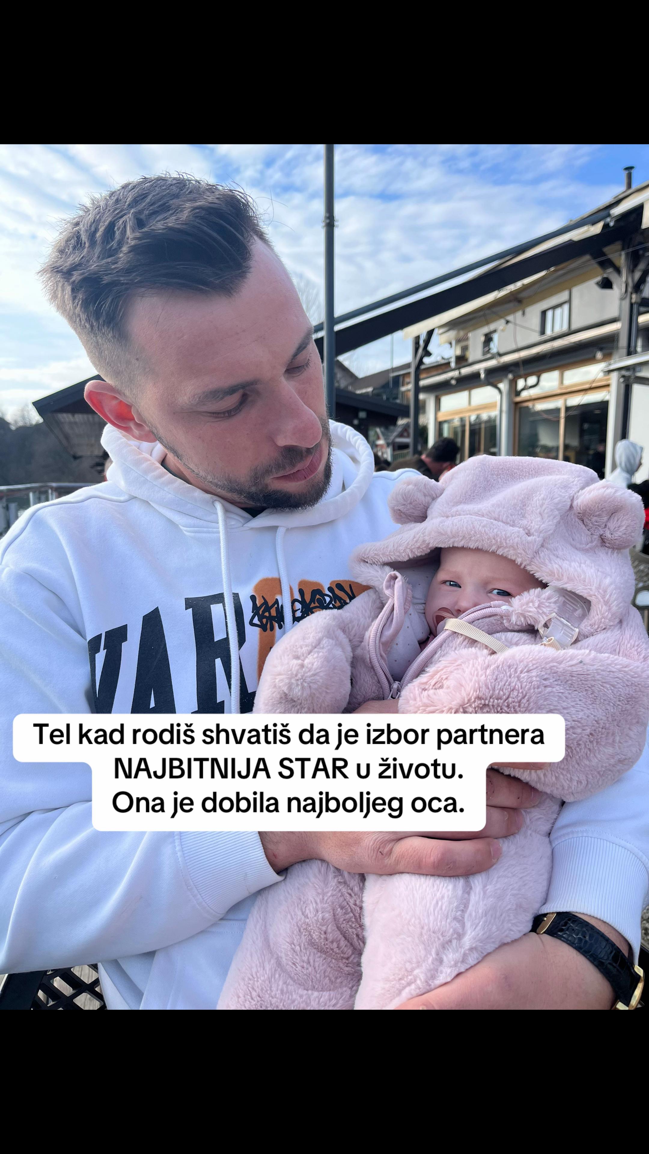 @Modrooka🦋