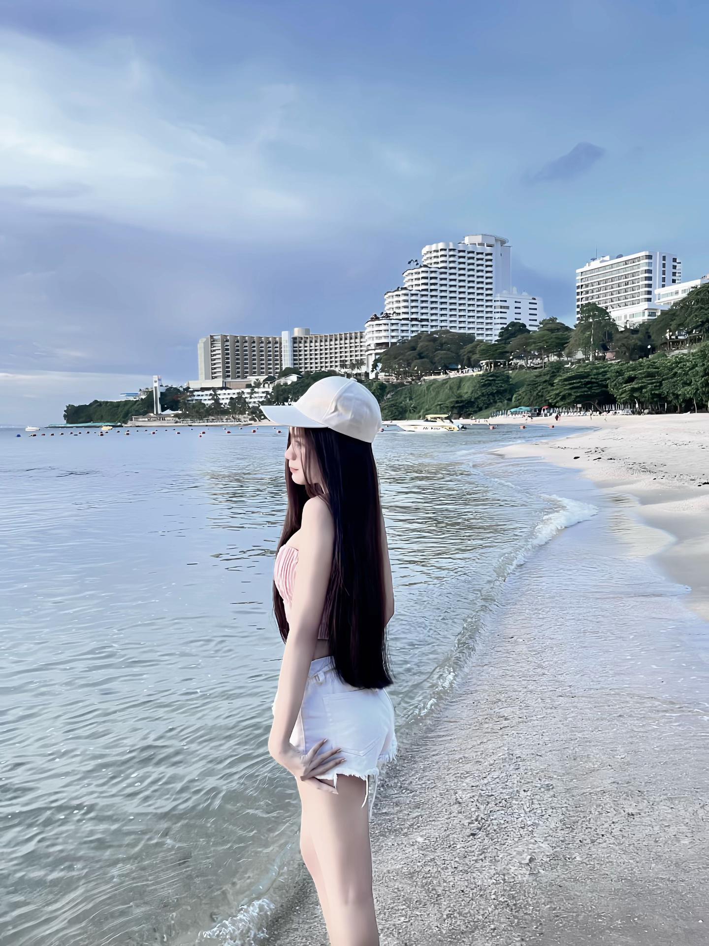 @น้องพลอย
