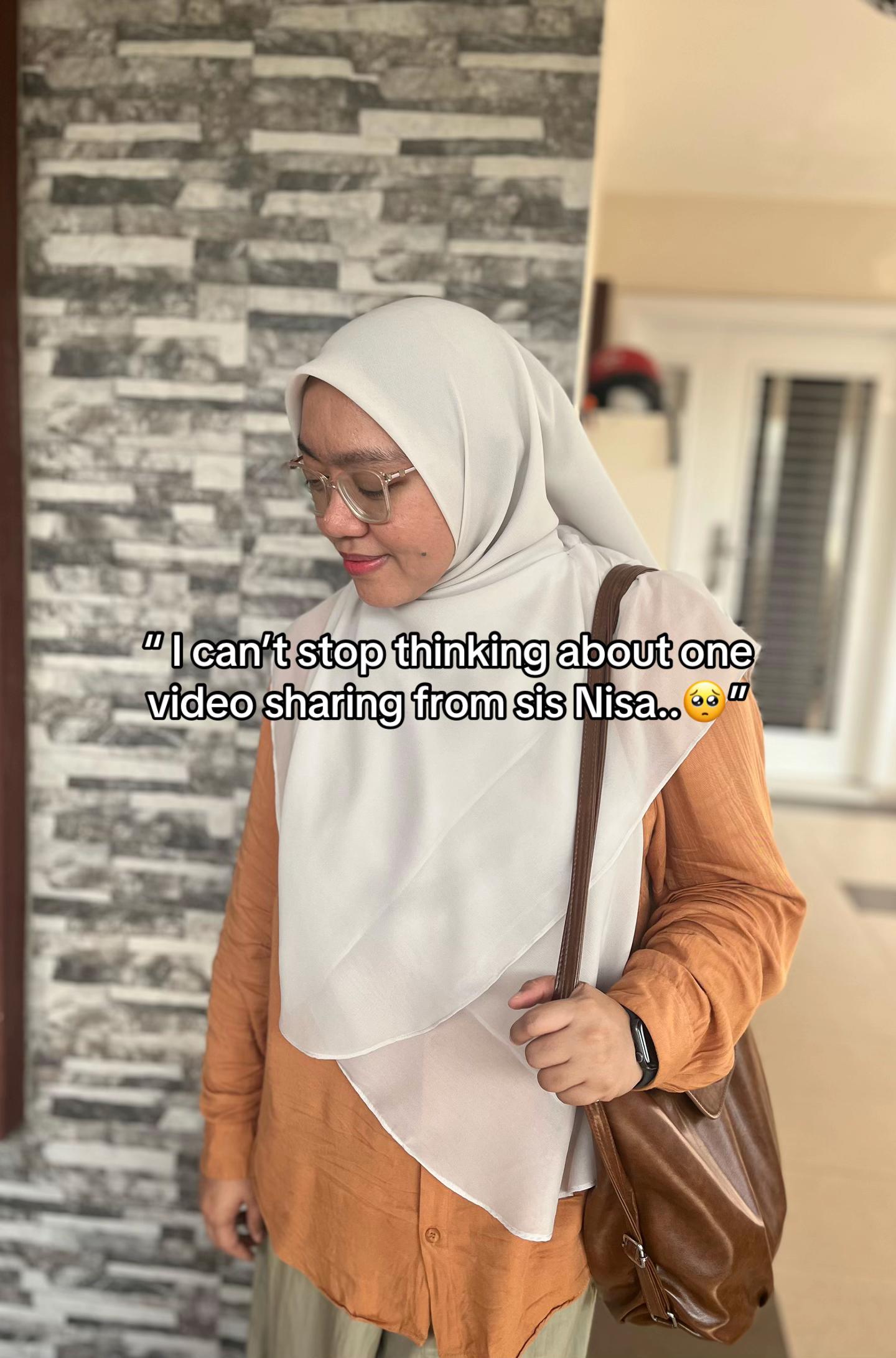 @RiaInsyirah