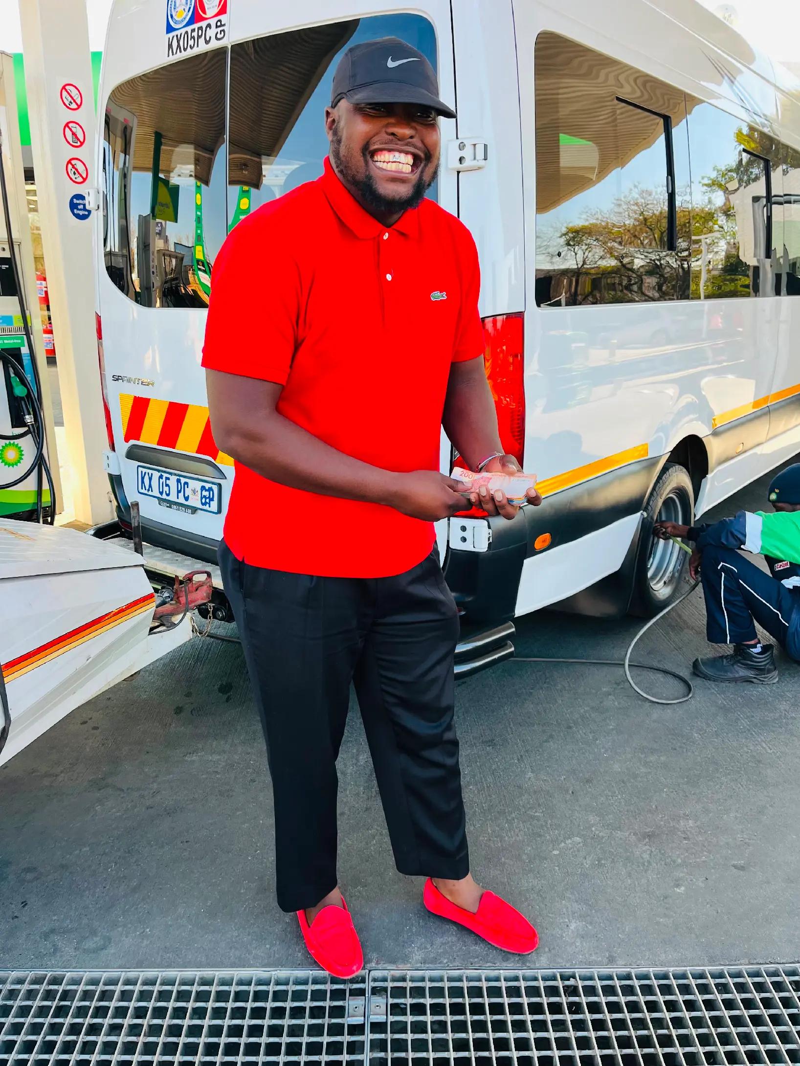 @NGULUBE ZASEZONKE💦💦