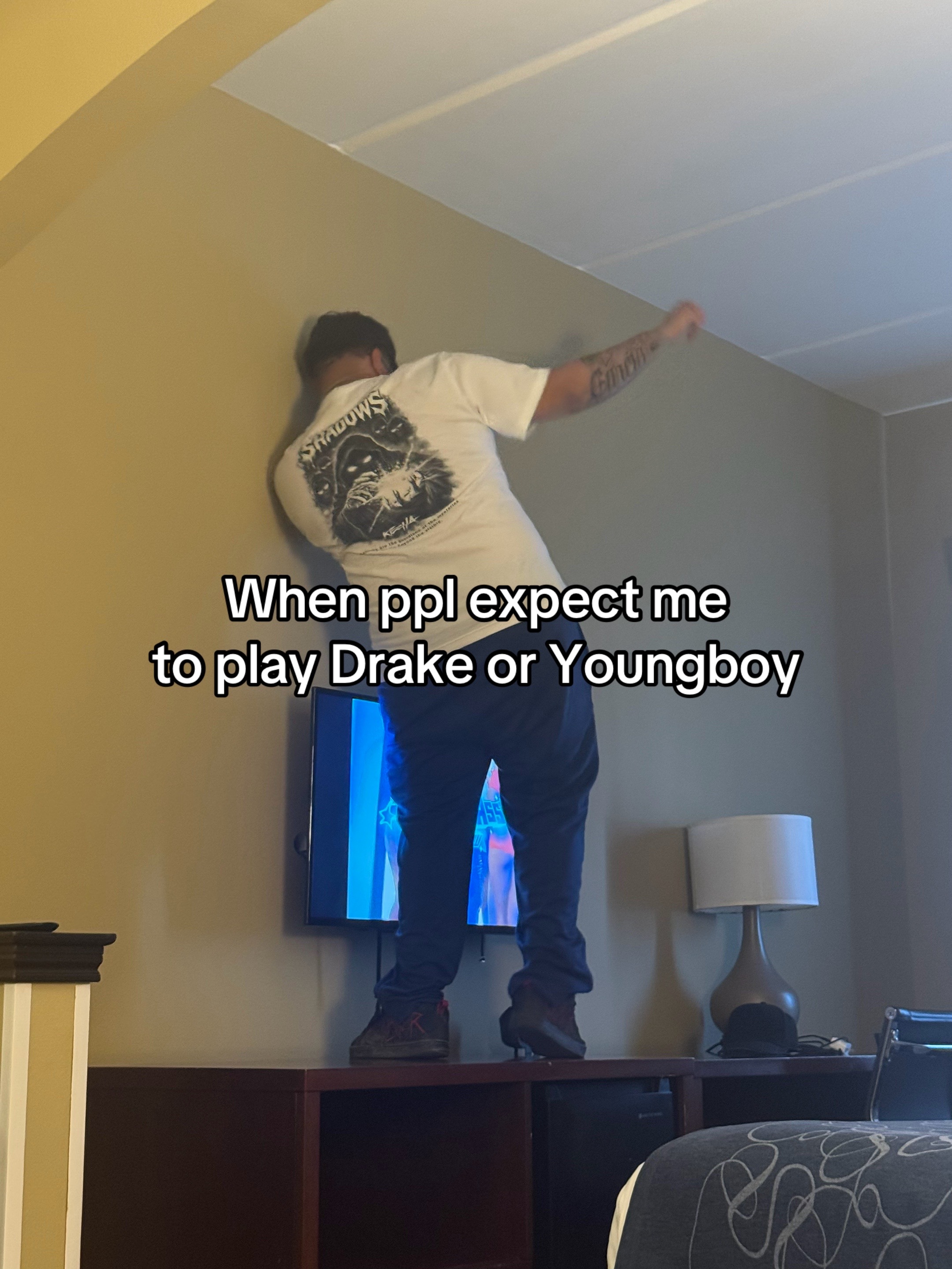 @Lj