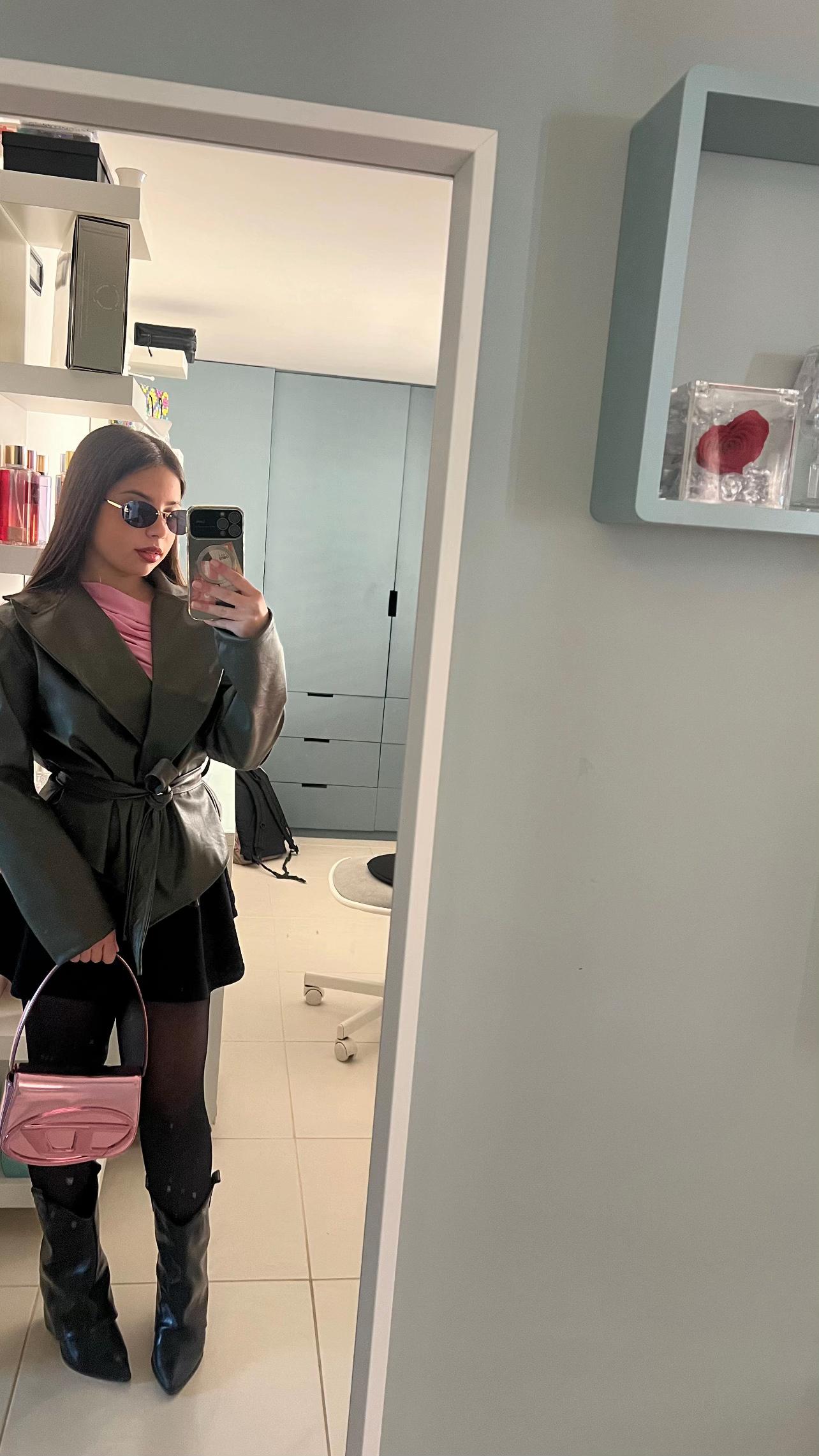 @M I R Y🍒