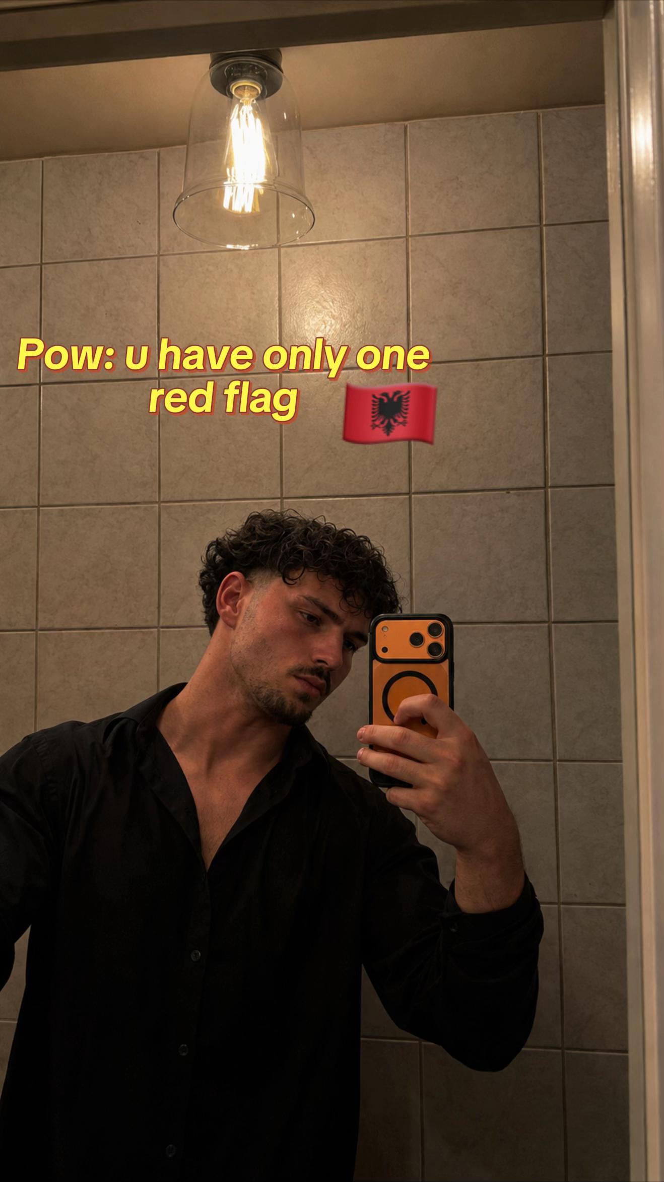 @SuperRare🖤