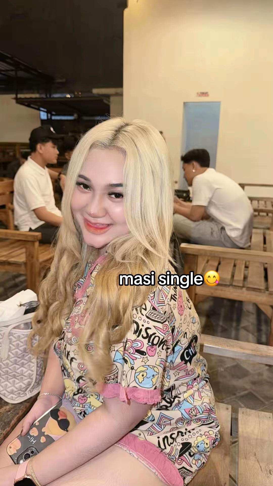@inisintottyy