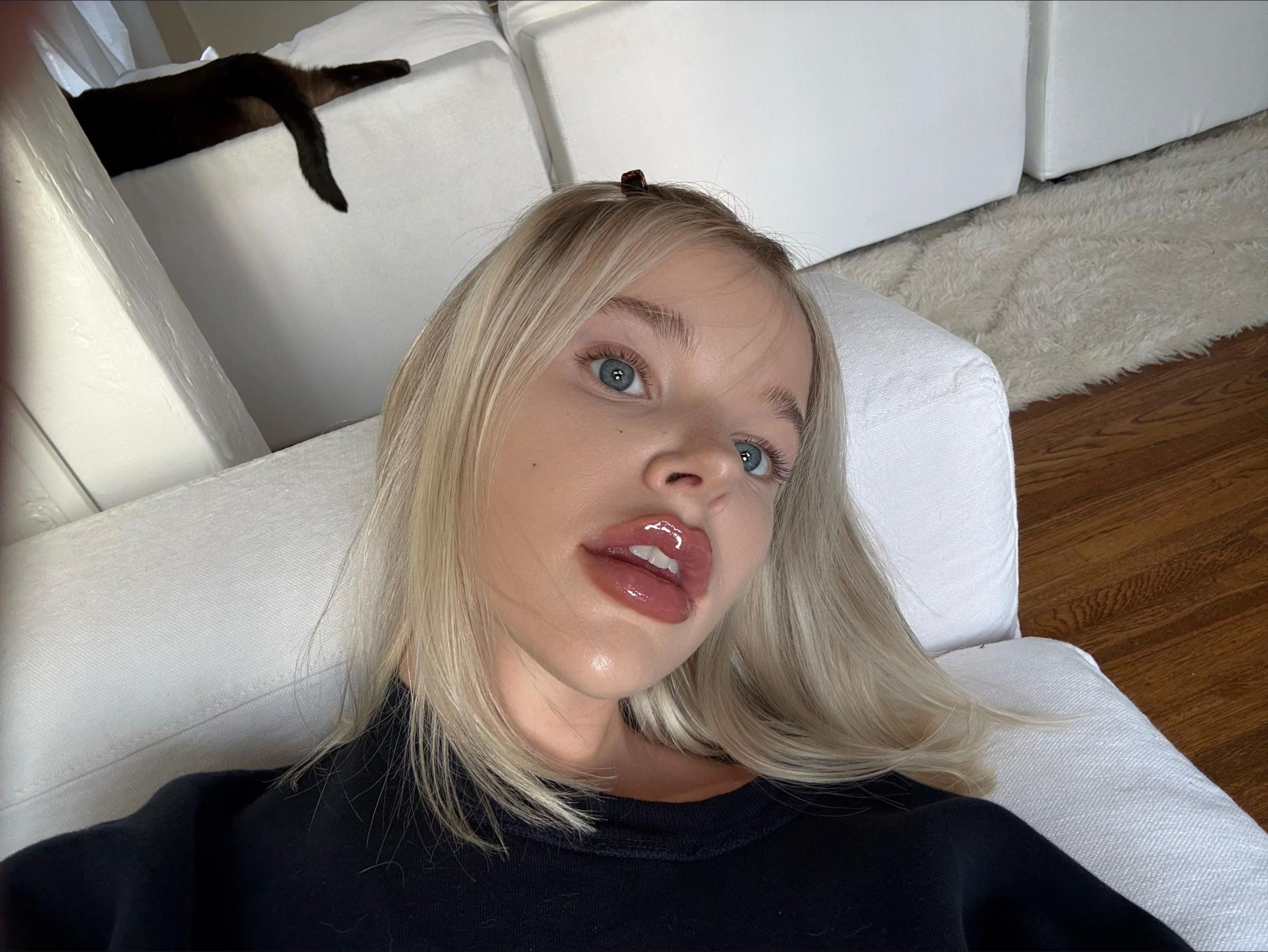 @Elle