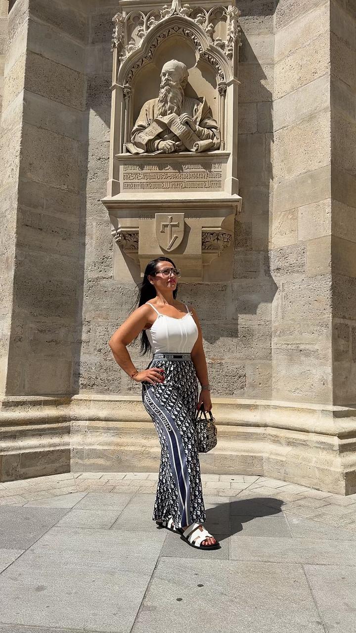 @🦁Dorina Ferrarivip🦁💸🍀