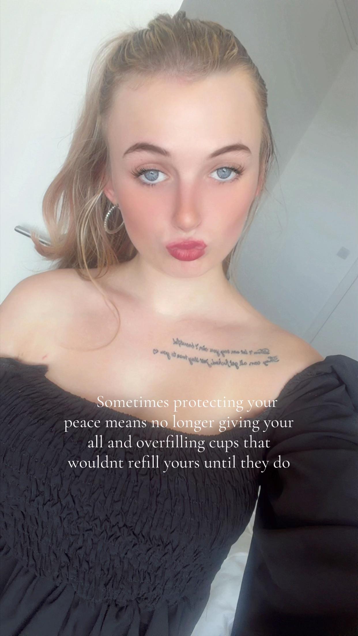 @tinytaraxo