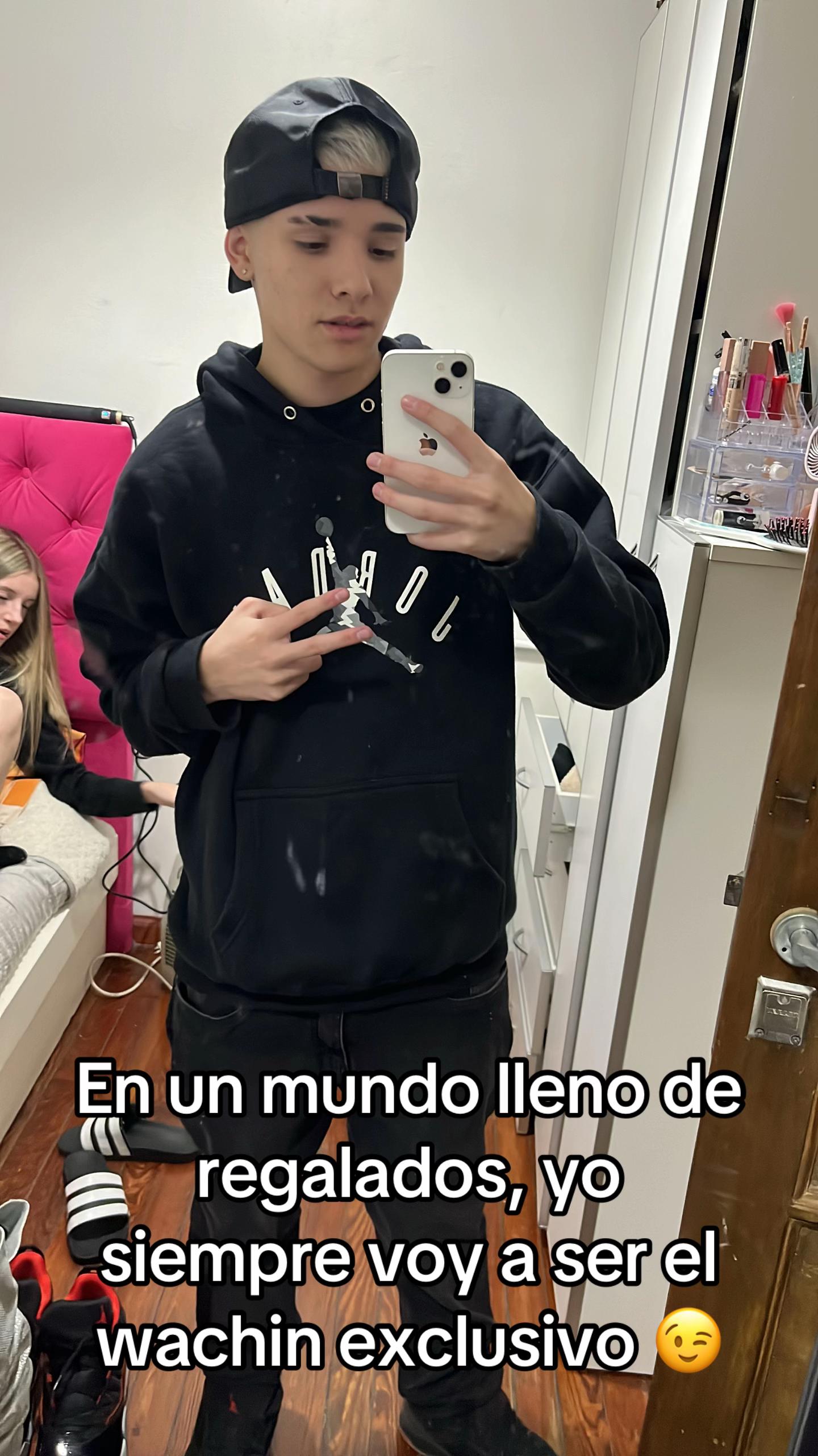 @🤠🎸