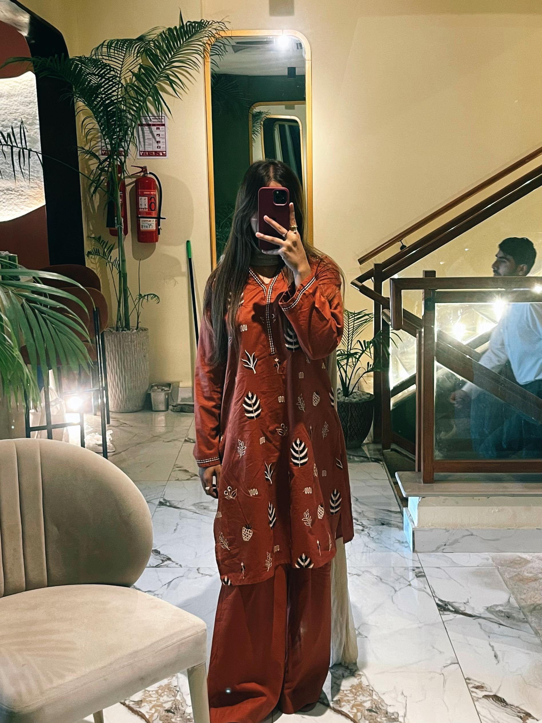 @ایمنے 💁🏼♀️
