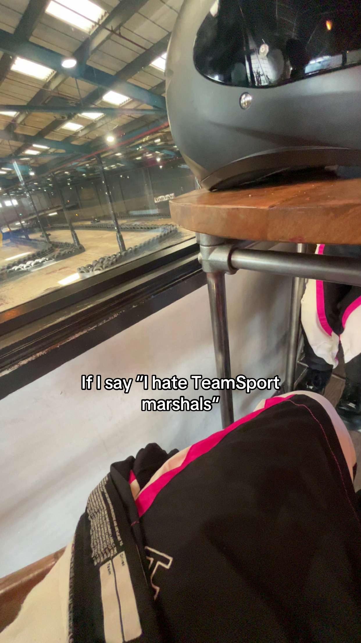 @🏎️