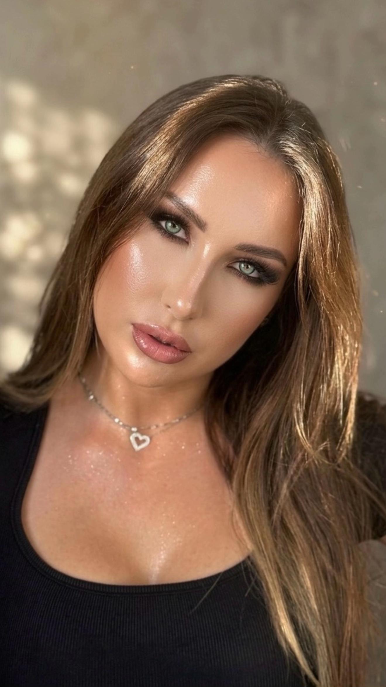 @Dasha Sivozhelezova