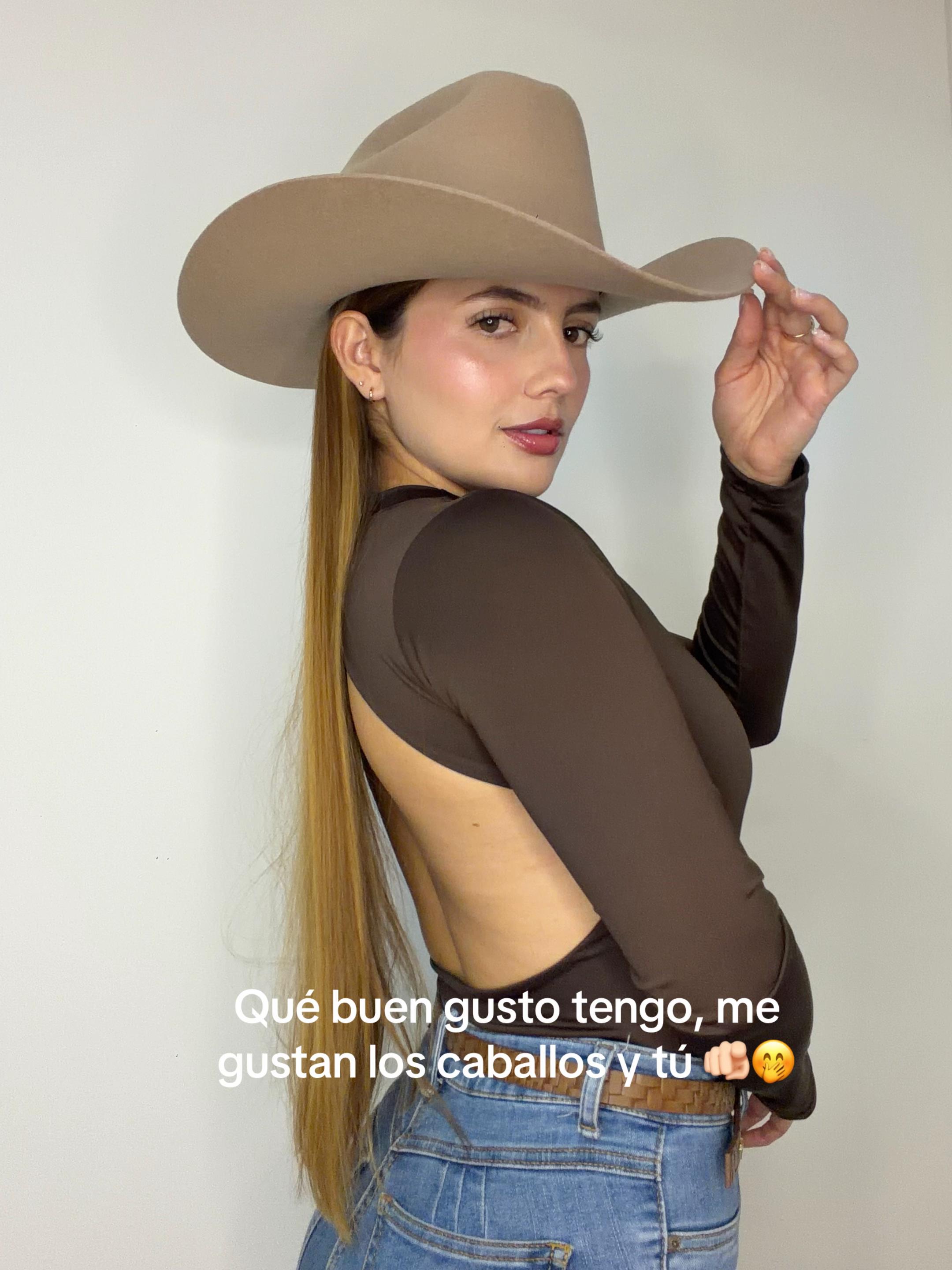 @Laura Isabel
