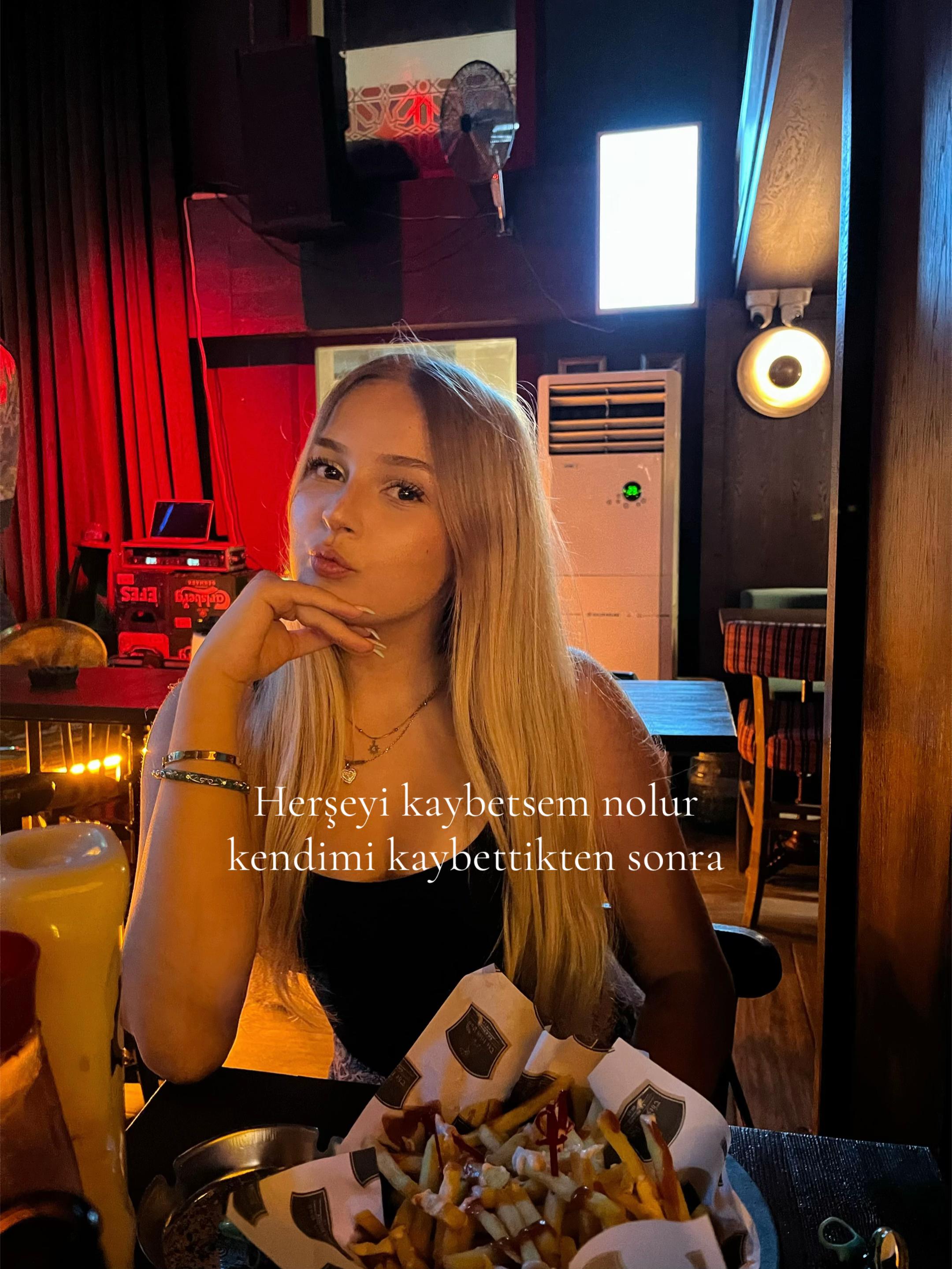 @𝑳𝒊𝒗𝒂☀️