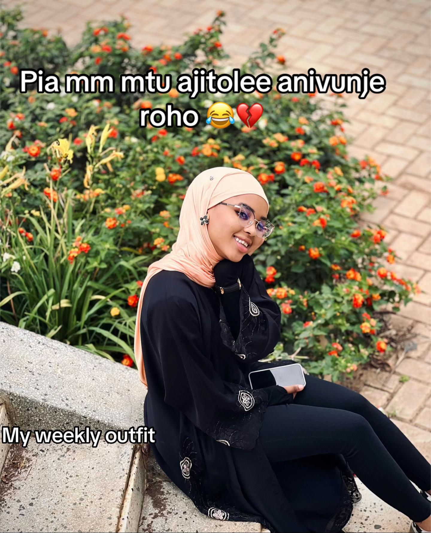 @𝑳𝑨𝑽𝑬𝑵𝑫𝑹𝑰𝑨 💜🌿💦