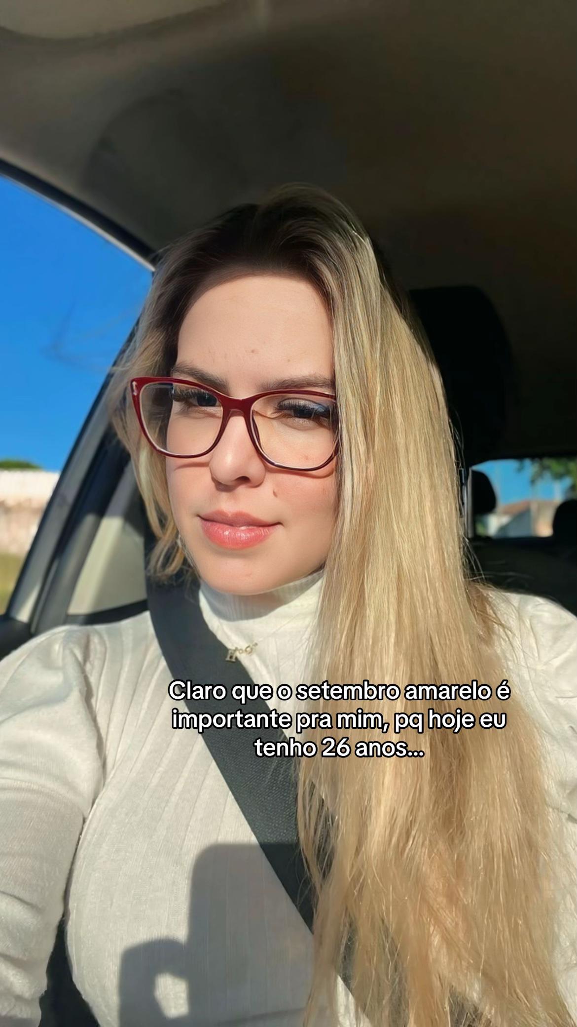 @ahelenajulia