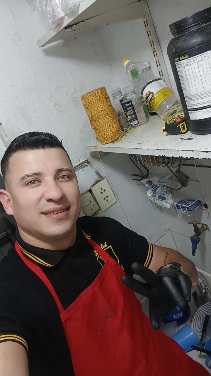 @Orlando Caballero52
