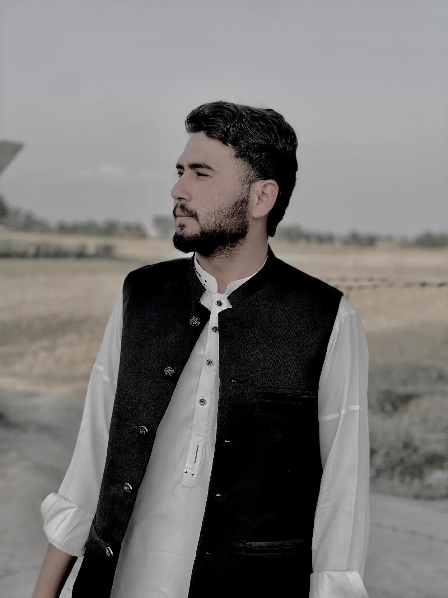 @𝑯𝒂𝒔𝒏𝒂𝒊𝒏 𝑩𝒂𝒋𝒘𝒂🦅