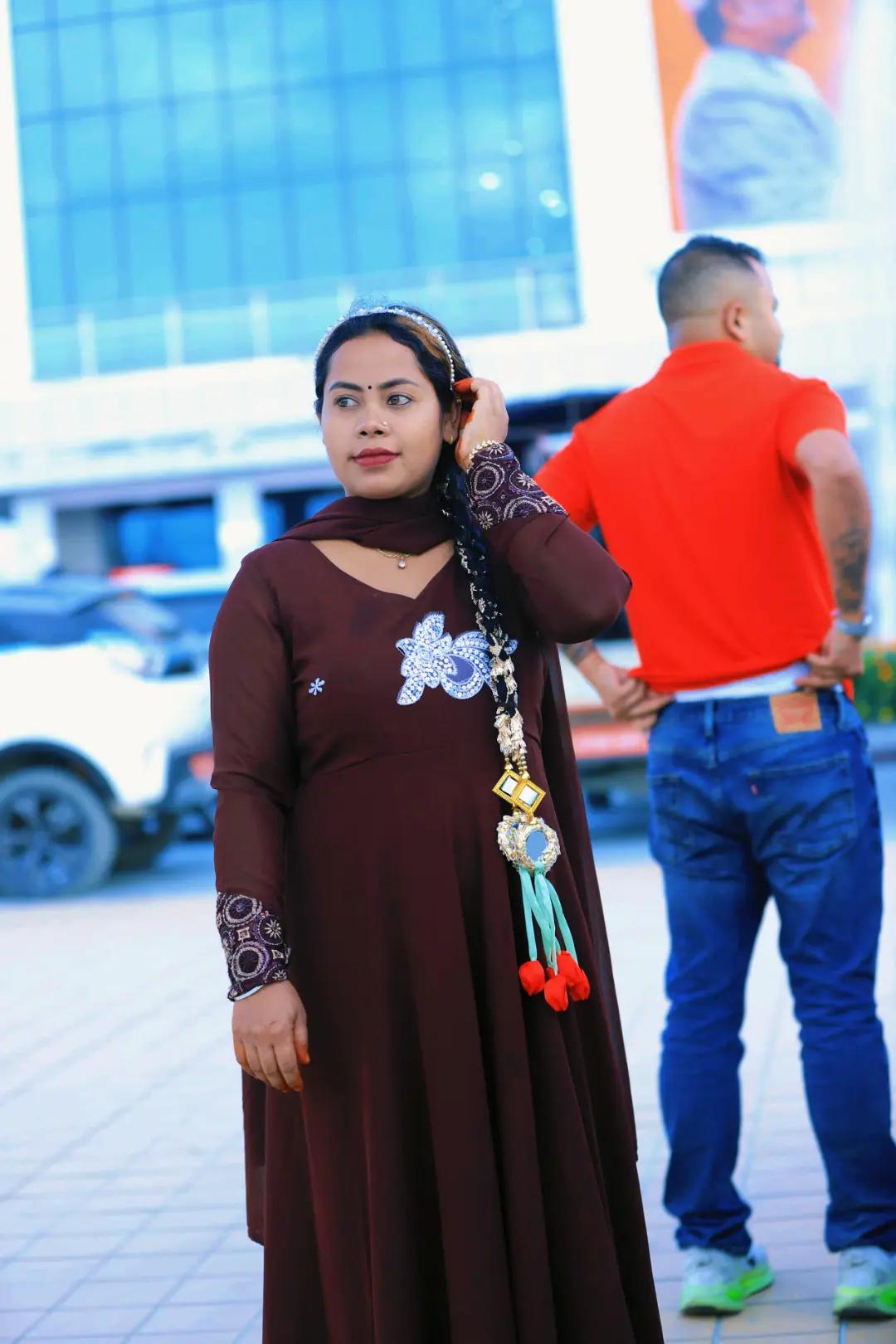 @Aliya Khan