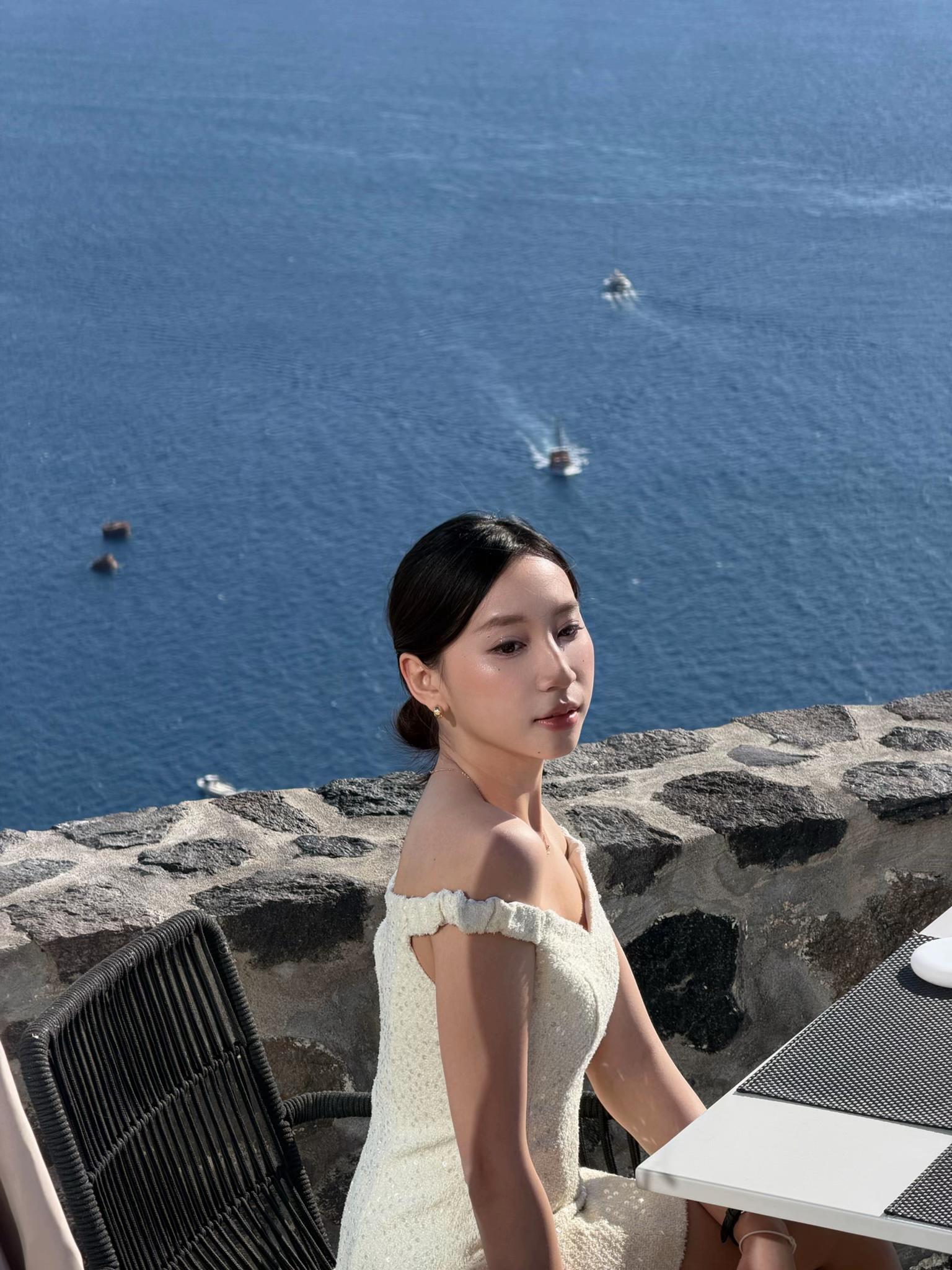 @Minh Thư Chloe 𖧷