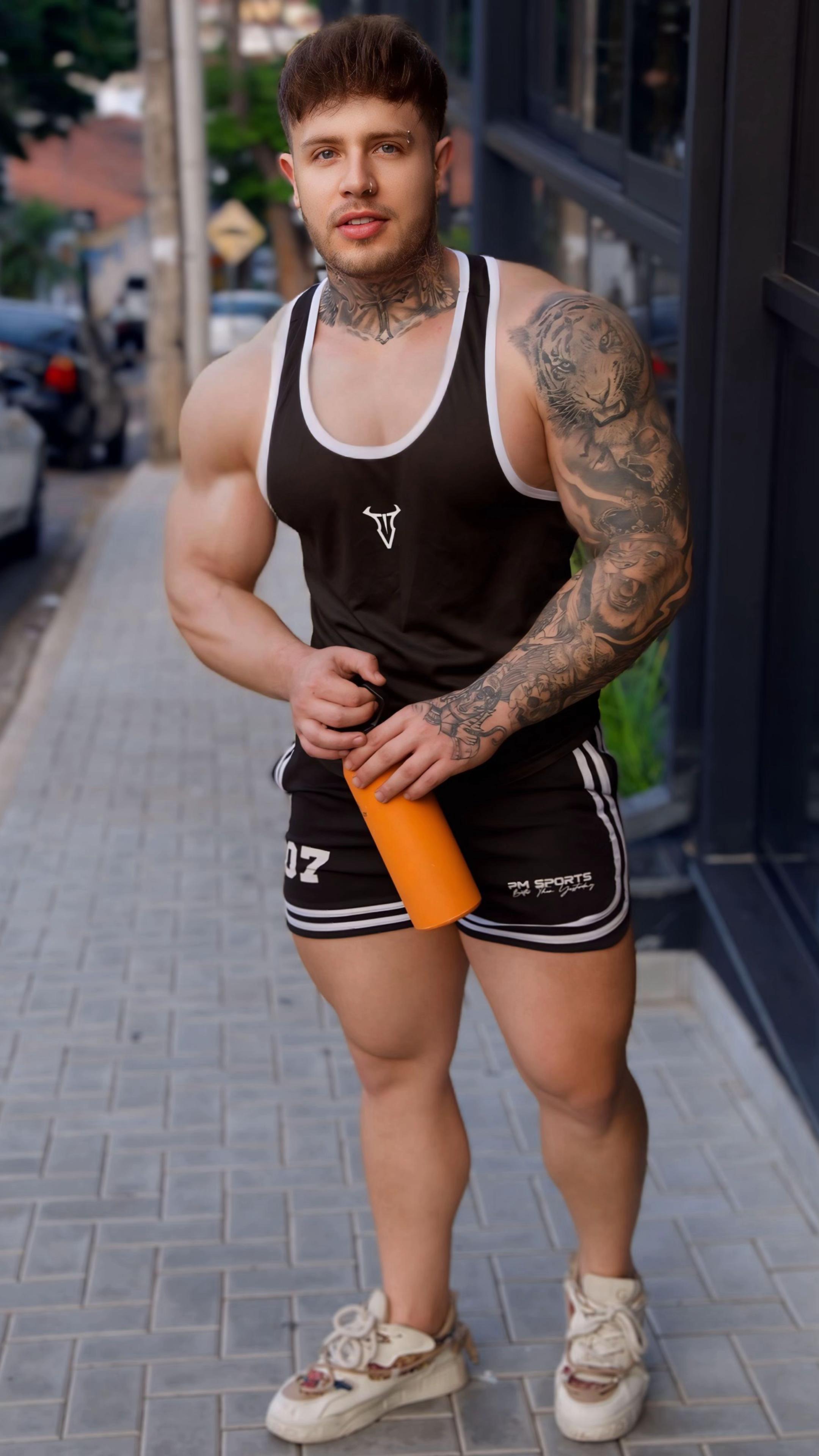 @亗 ᴊᴜɴɪᴏʀ ᴏʟɪᴠᴇɪʀᴀ 🦍