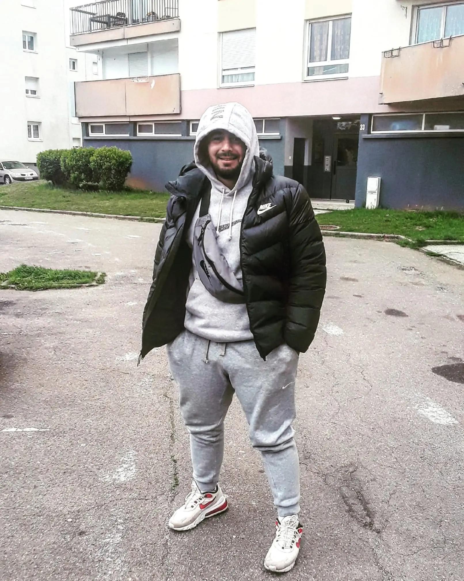 @Emra H Hyseni