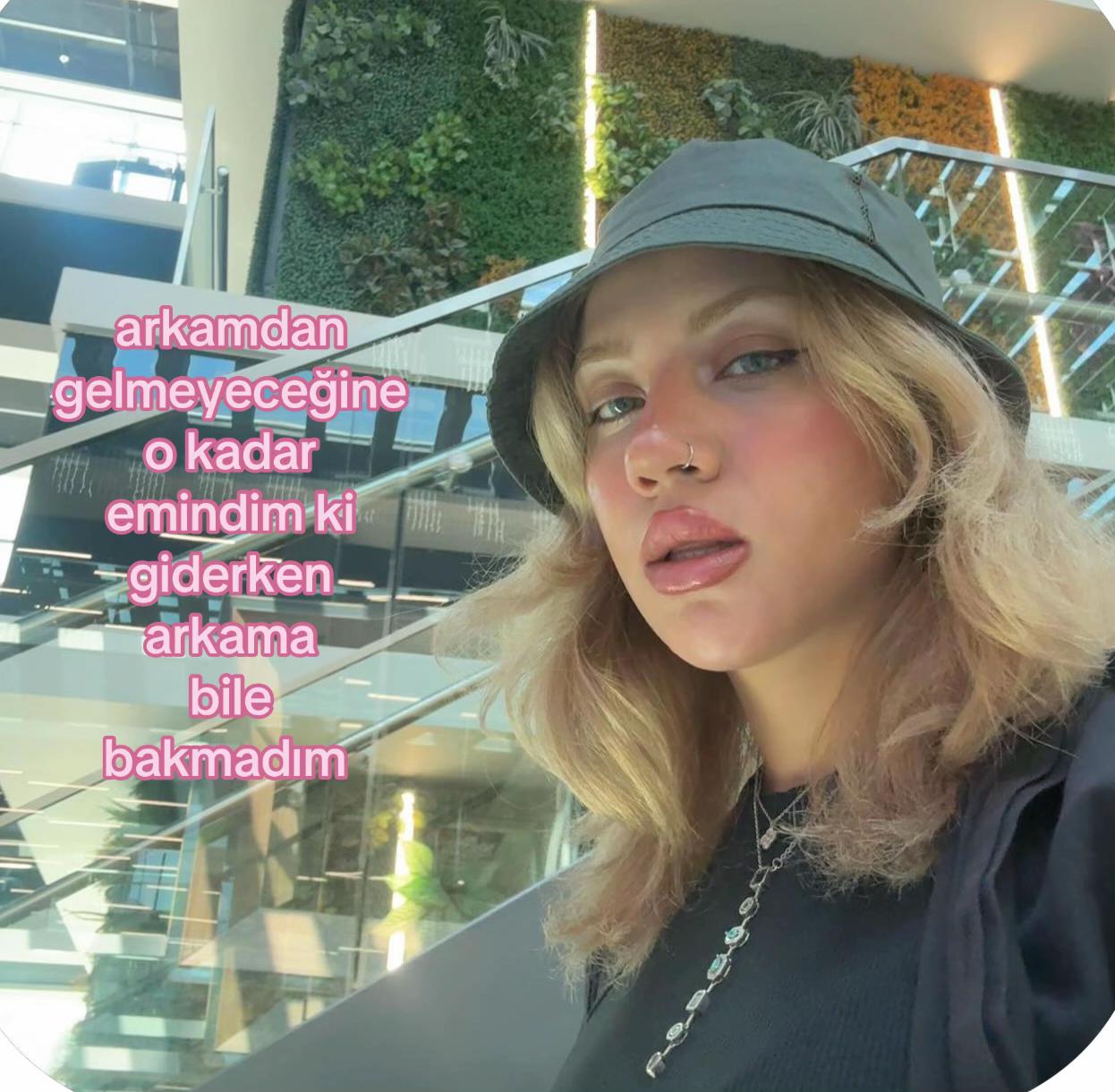 @Aleyy✨