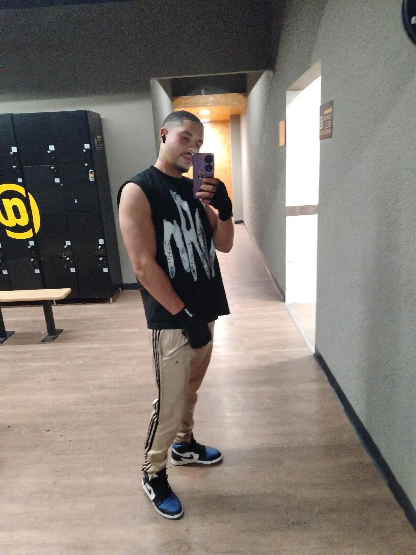 @androvel23