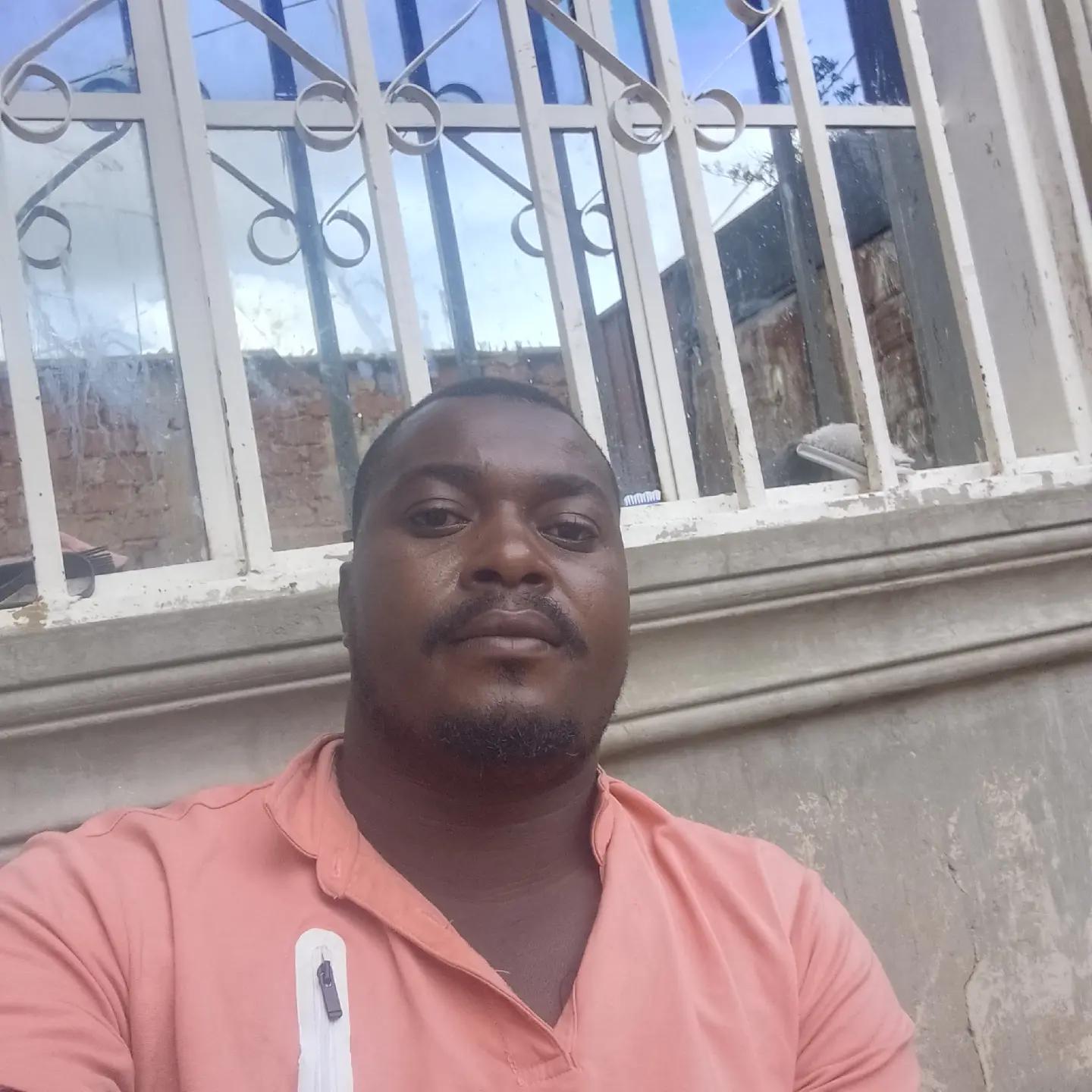 @louismbeye
