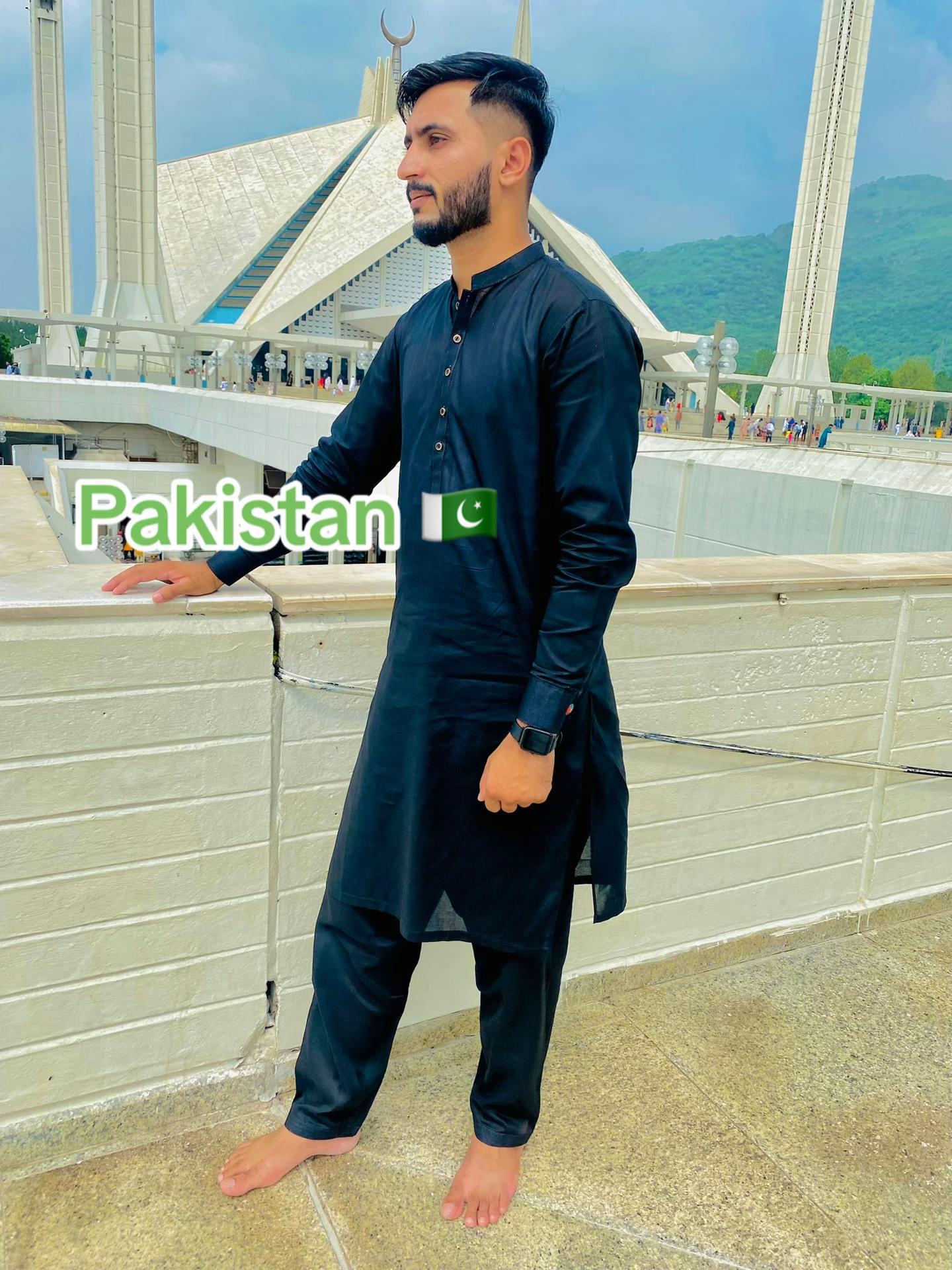 @Ali 🇵🇰❤️😍🇮🇹