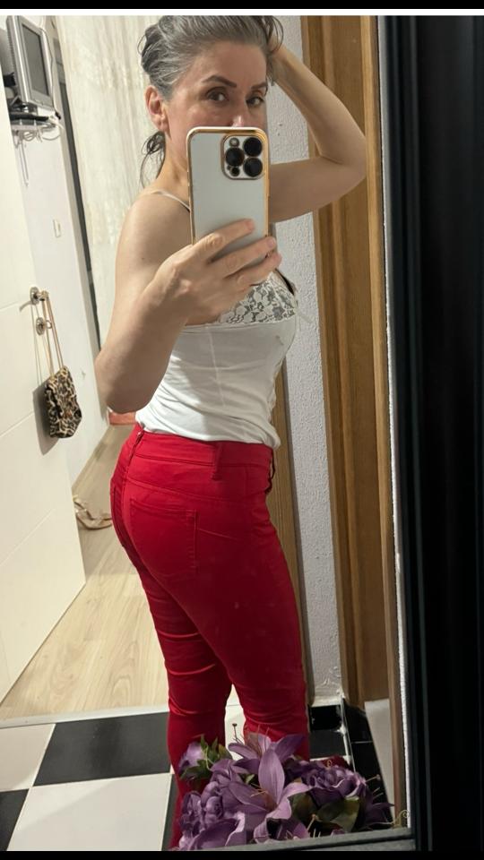 @s.siradişiyizz ESRA