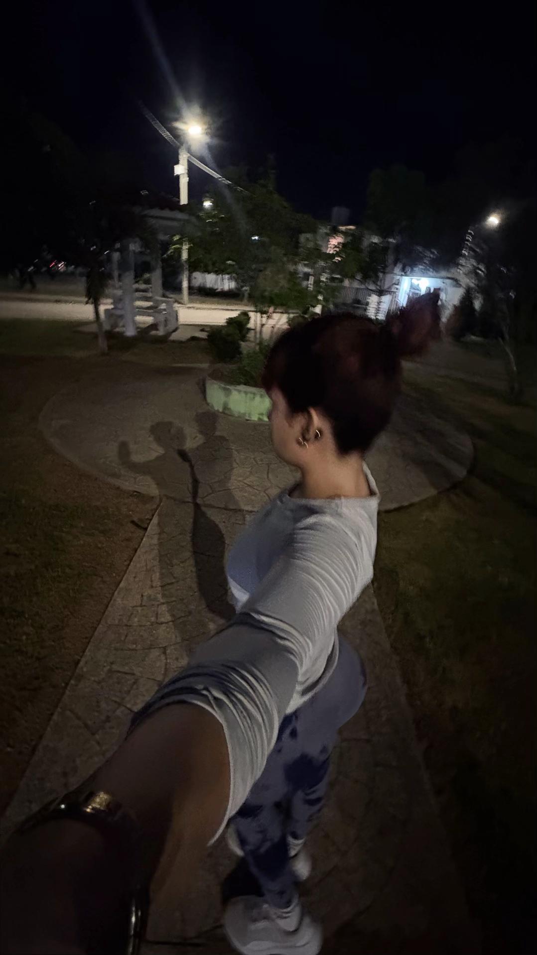 @Larojita