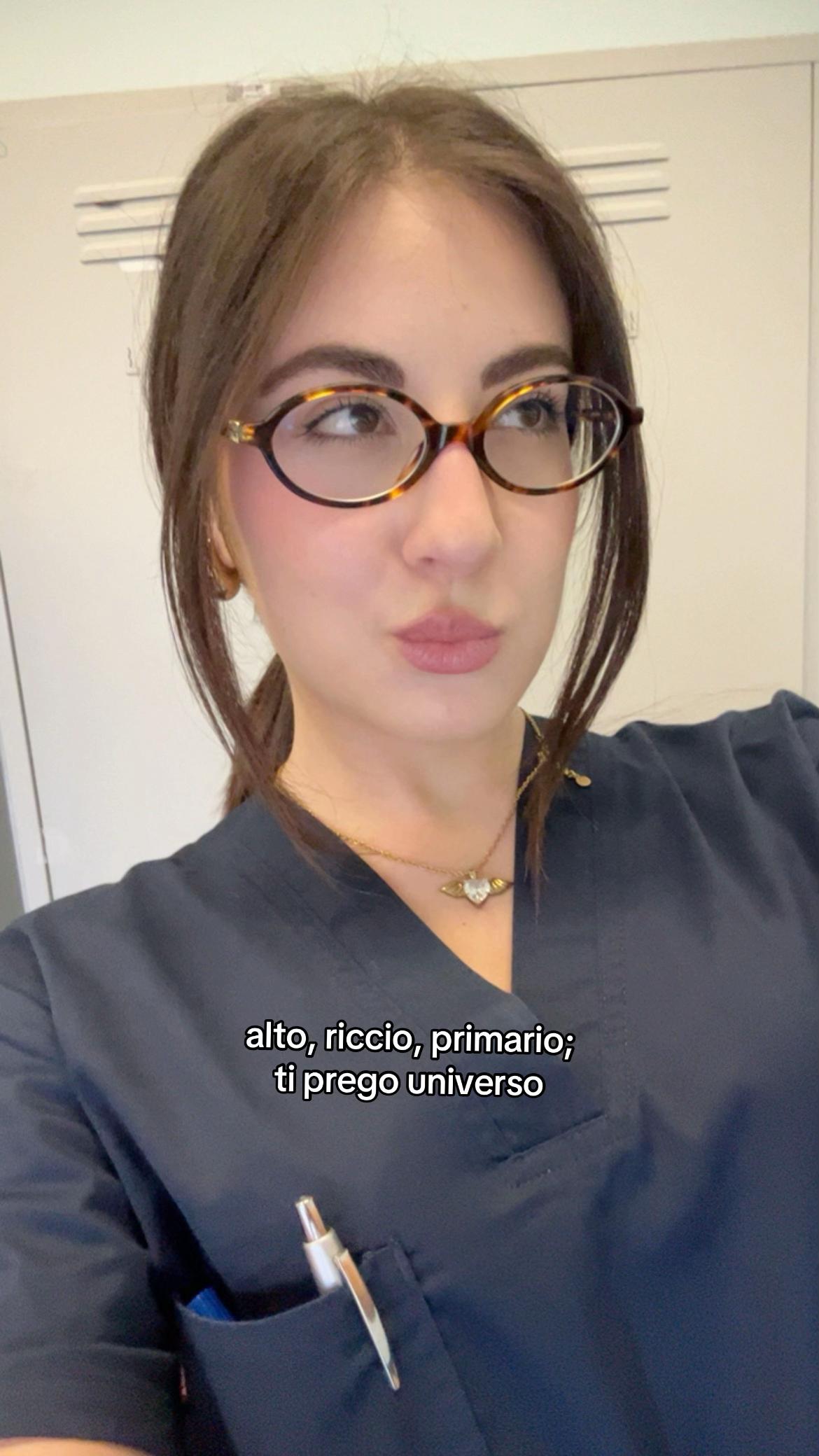 @Simona Ventura