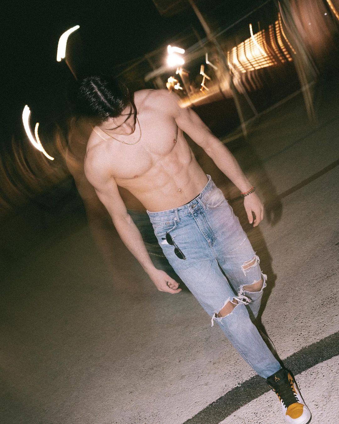@Hot_b0ys.