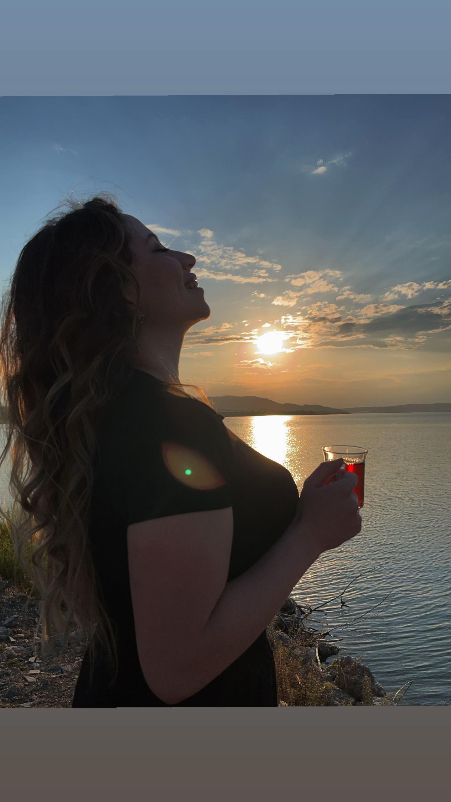@Ebru Karadağ