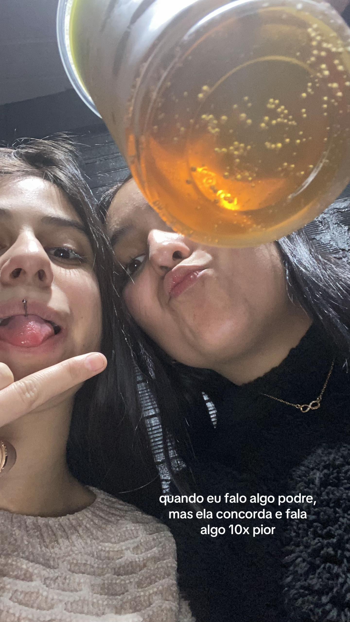 @taisinha_