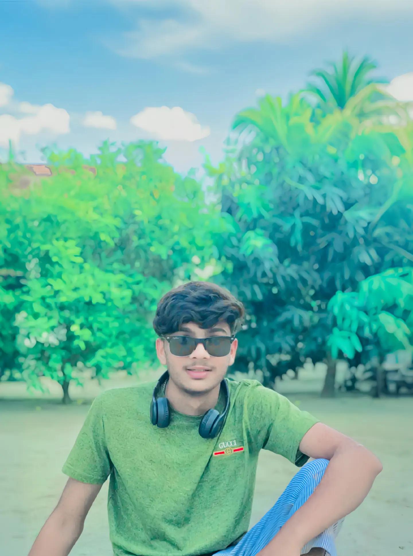 @♕𝒊𝑻𝒔 𝑴𝒆 𝑽𝑺 𝑴𝒆♕